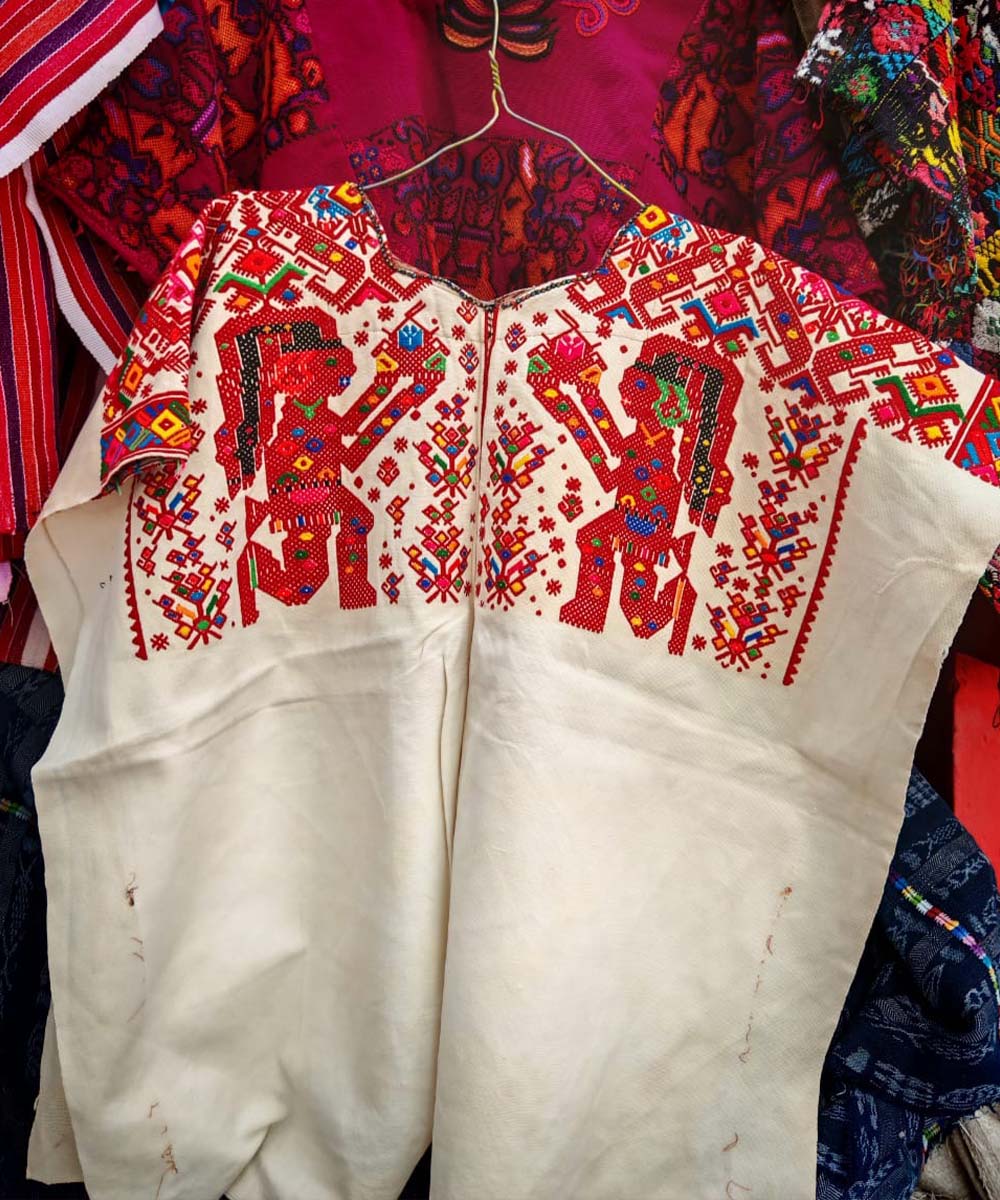 Nahuala huipil with ceremonial men for William