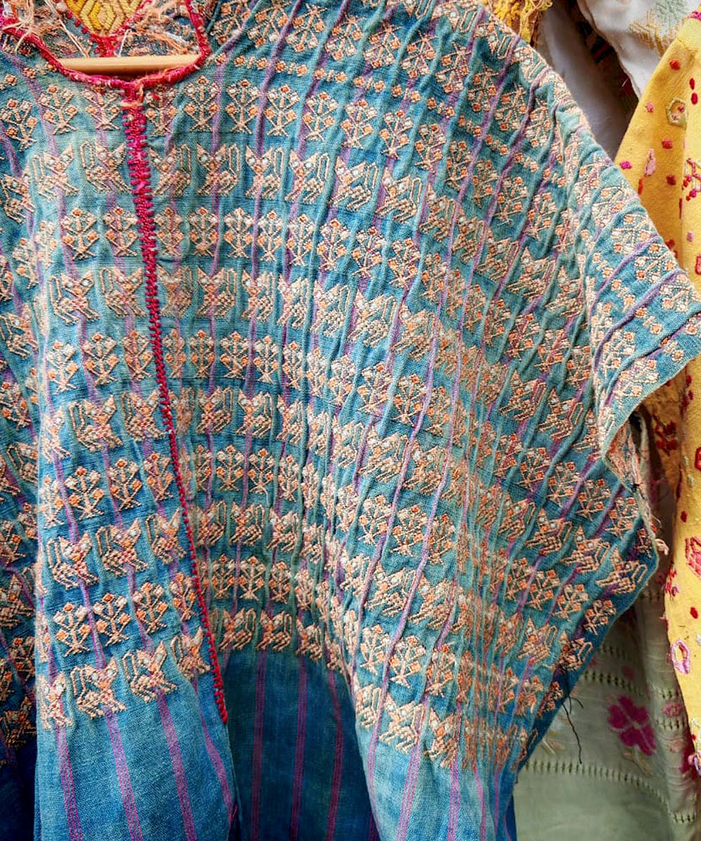 Indigo Nahuala huipil with red randa