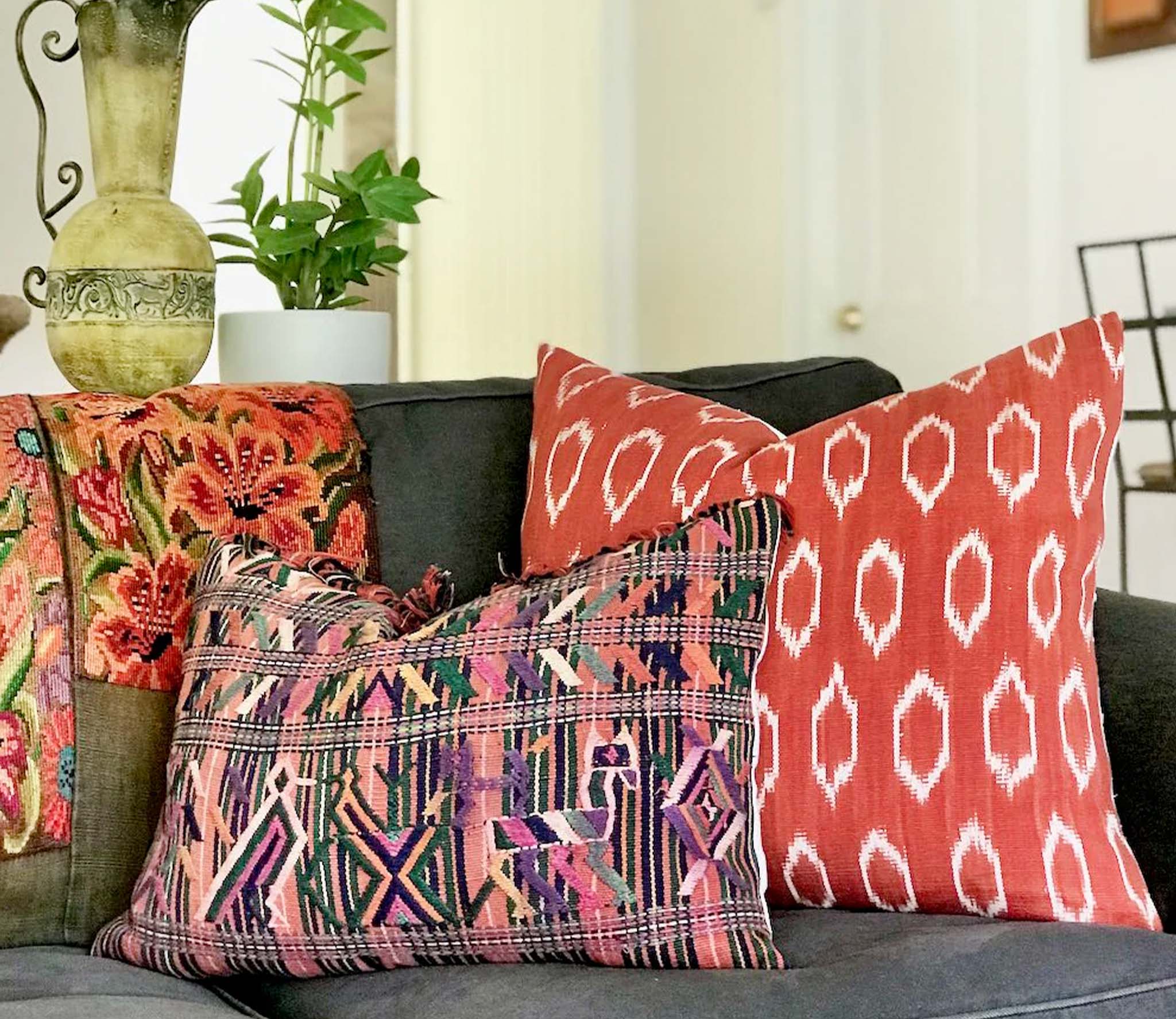 Guatemalan textiles, ikat pillow - Lamour Artisans