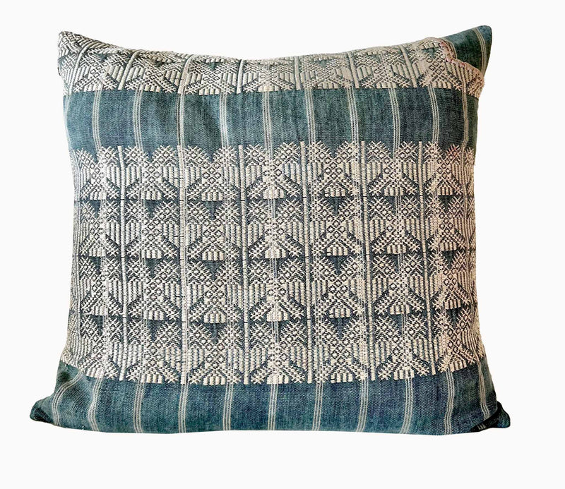 Faded indigo Xejuyub pillow