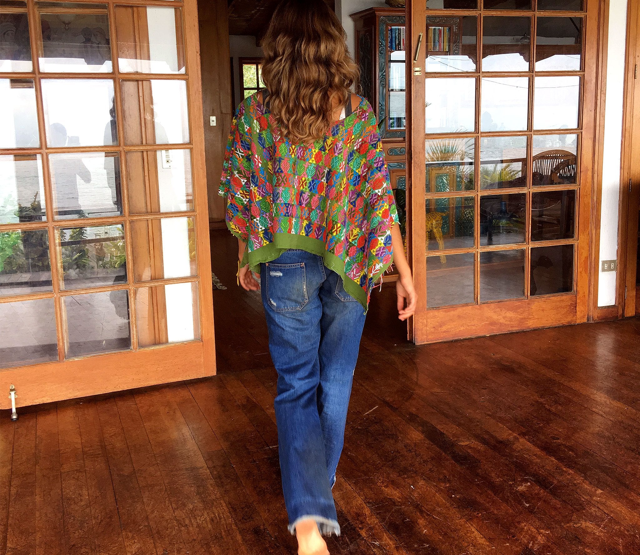 Guatemalan textiles, huipil - Lamour Artisans