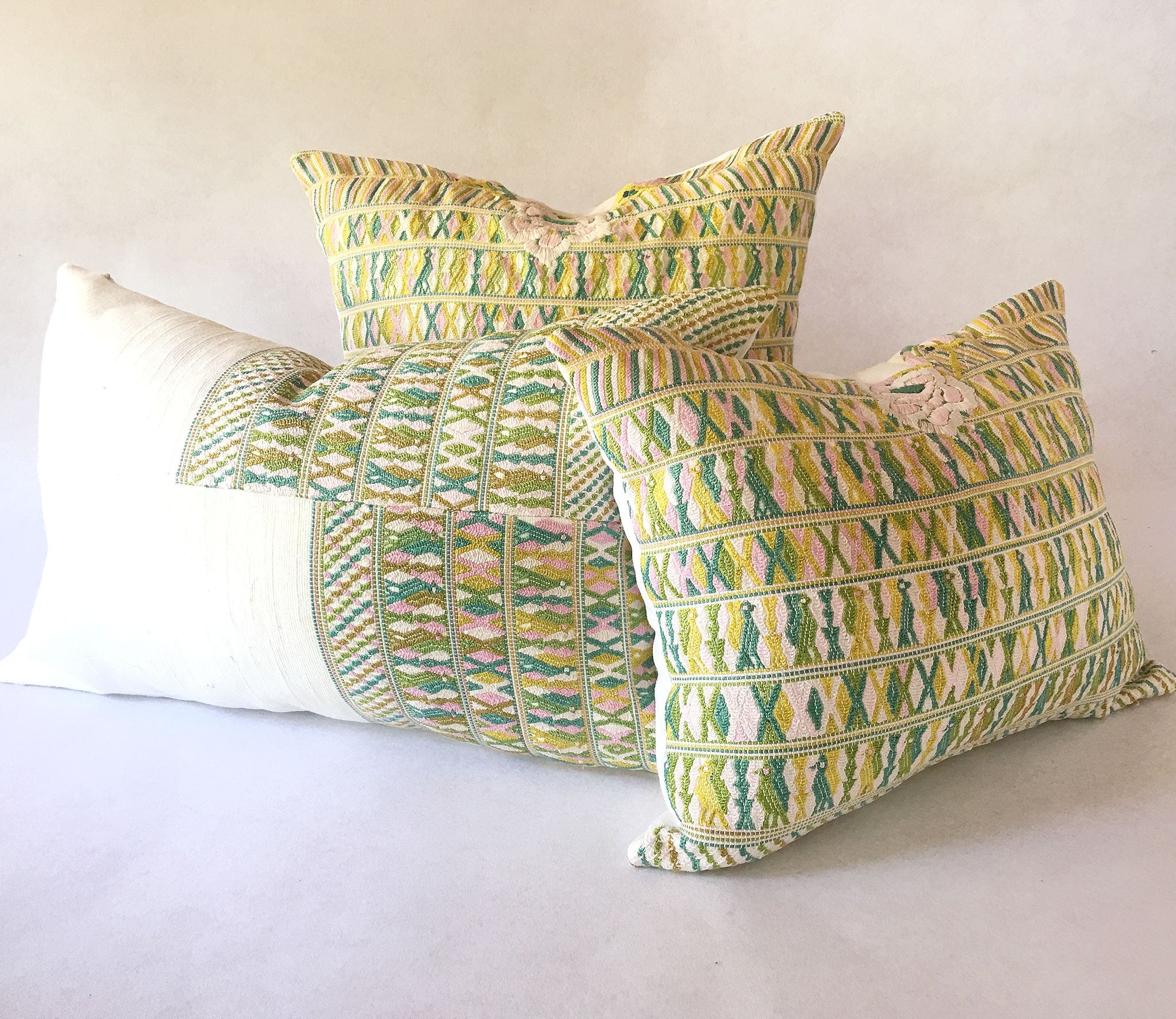 Guatemalan textiles, huipil pillow - Lamour Artisans