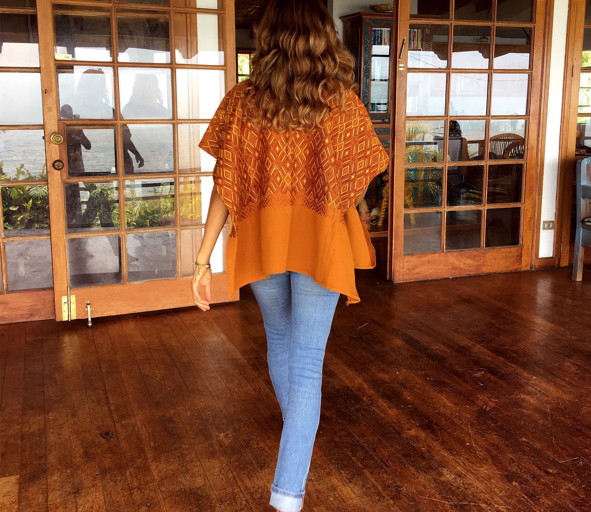 Guatemalan textiles, huipil - Lamour Artisans