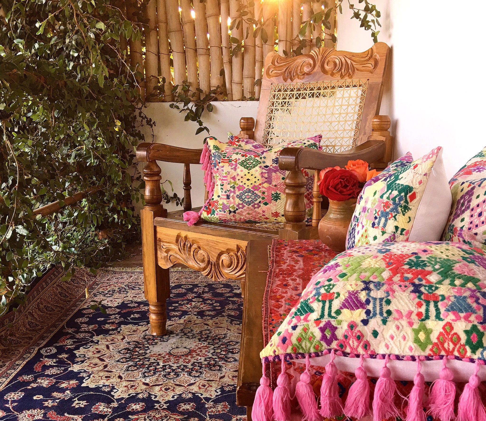 Guatemalan textiles, huipil pillow - Lamour Artisans