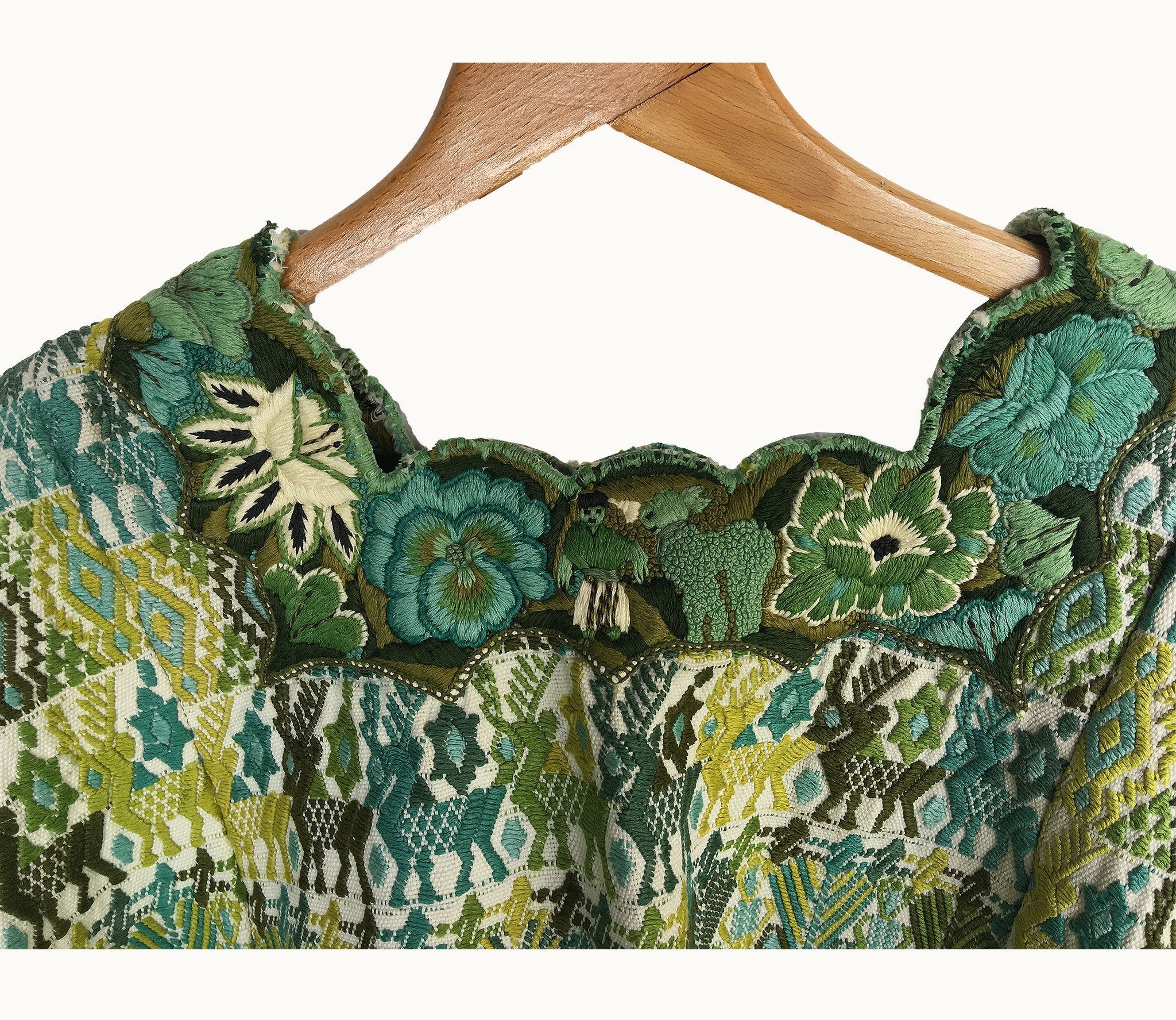 Guatemalan textiles, huipil - Lamour Artisans