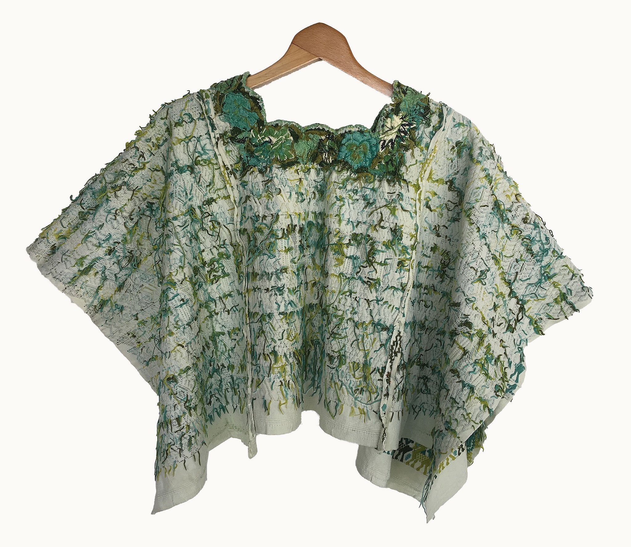 Guatemalan textiles, huipil - Lamour Artisans