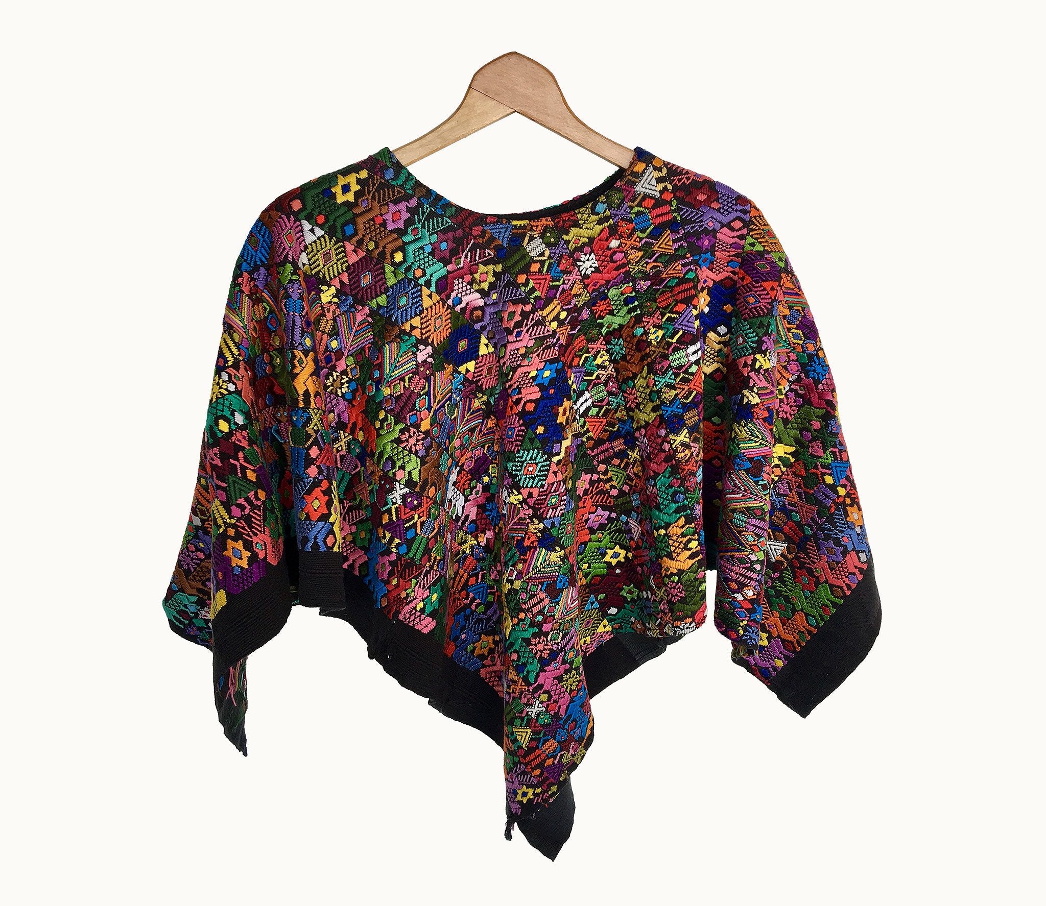 Guatemalan textiles, huipil - Lamour Artisans