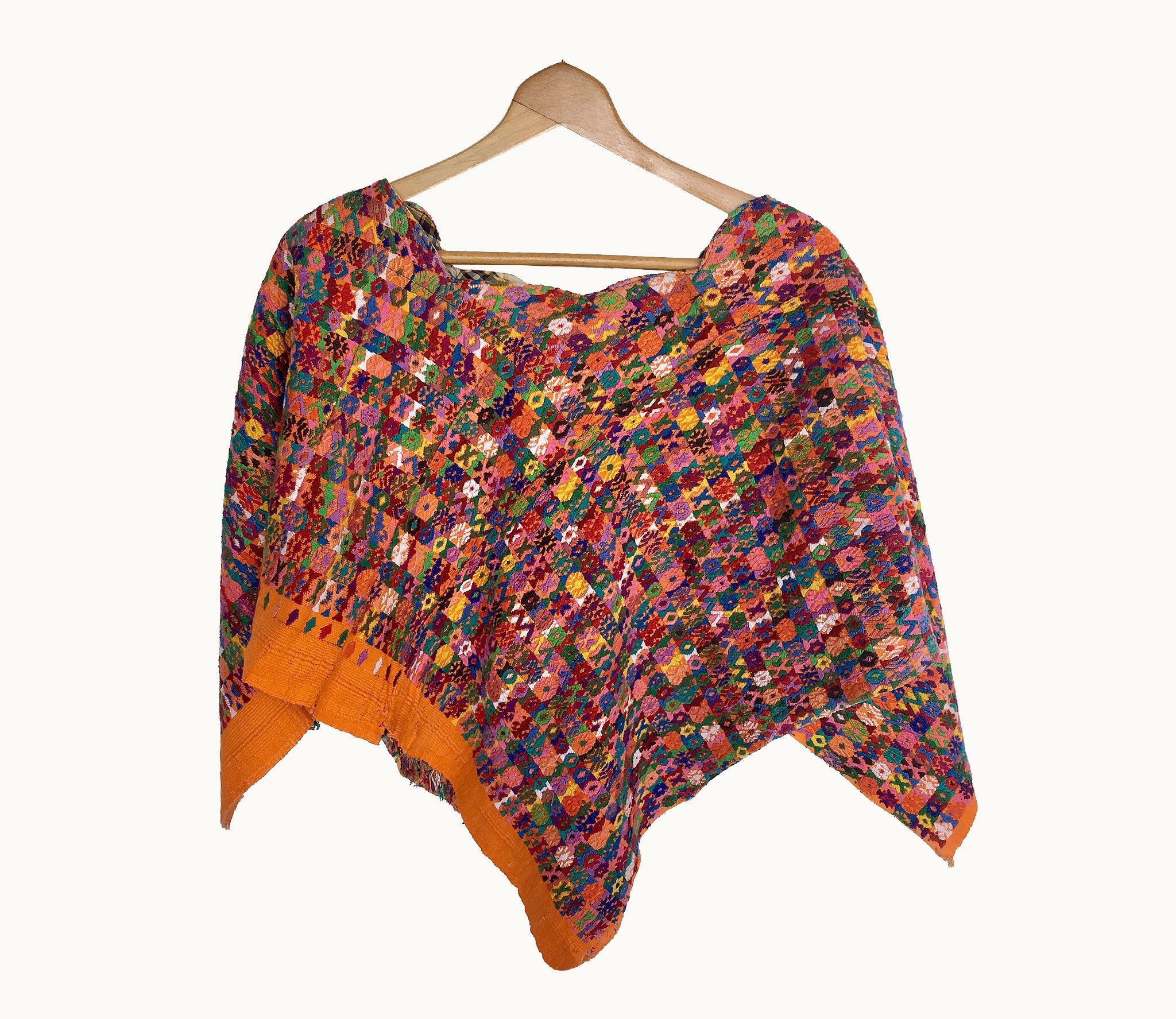 Guatemalan textiles, huipil - Lamour Artisans