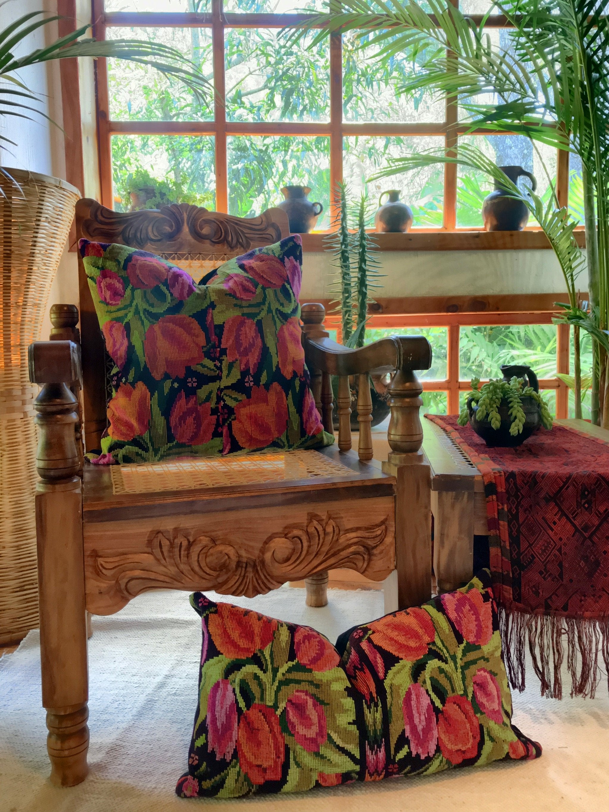 Guatemalan textiles, huipil pillow - Lamour Artisans