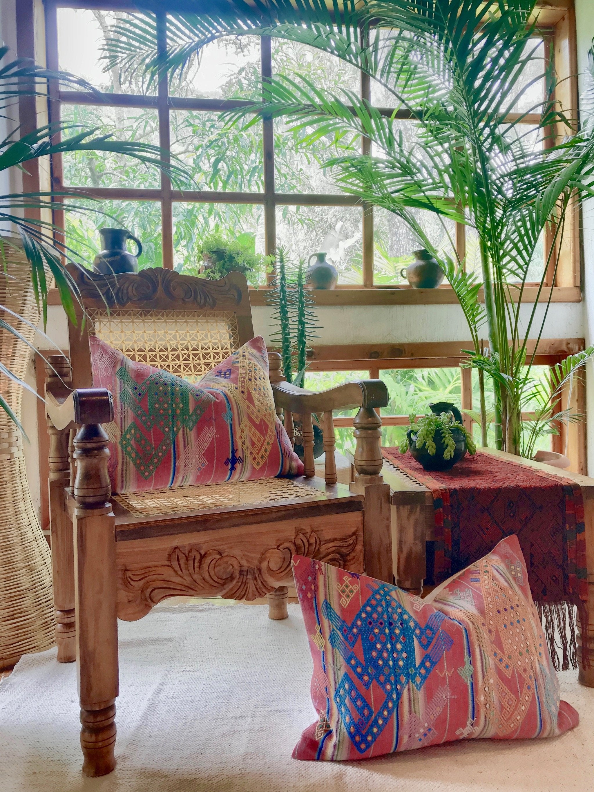 Guatemalan textiles, huipil pillow - Lamour Artisans