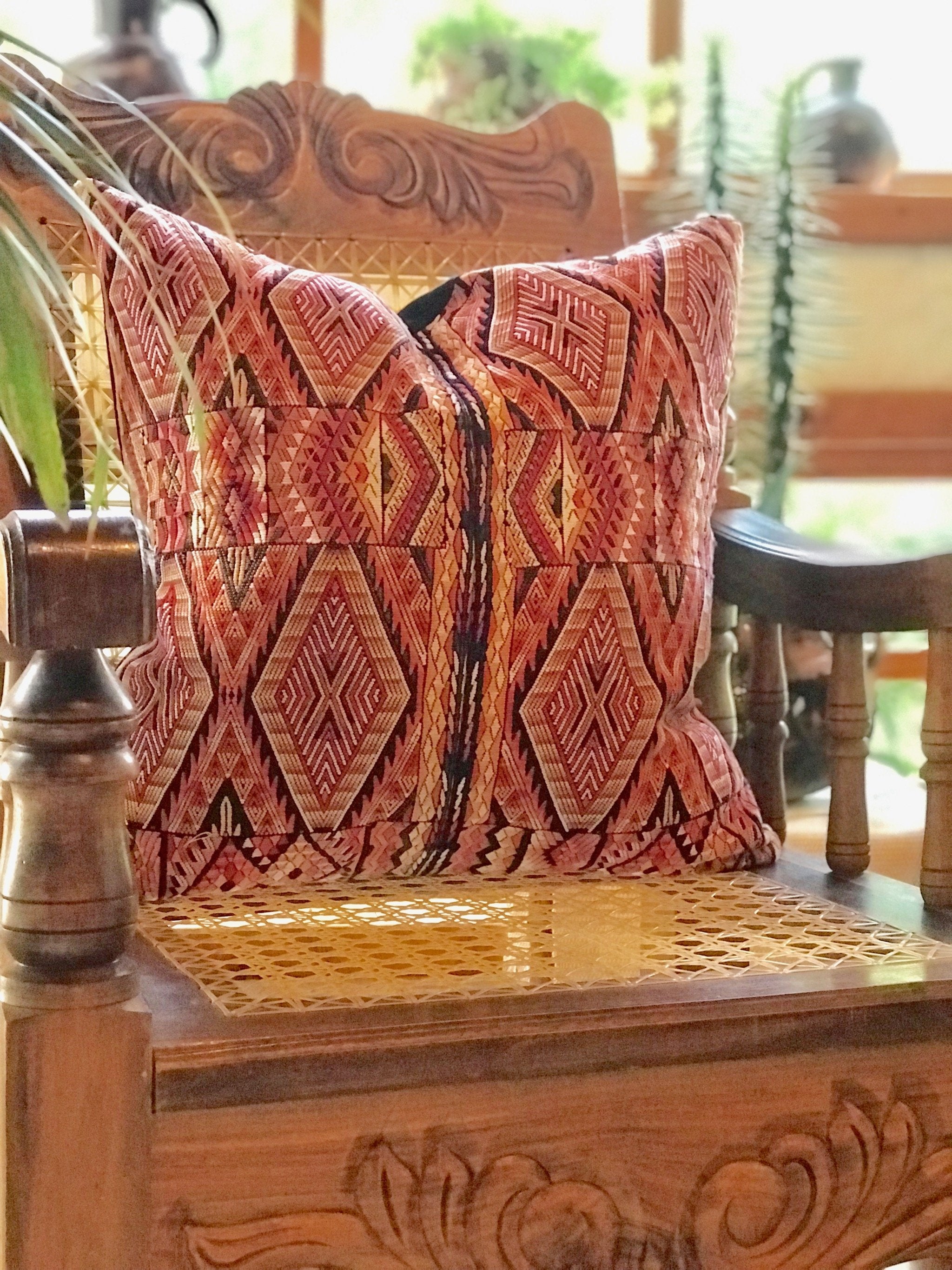 Guatemalan textiles, huipil pillow - Lamour Artisans