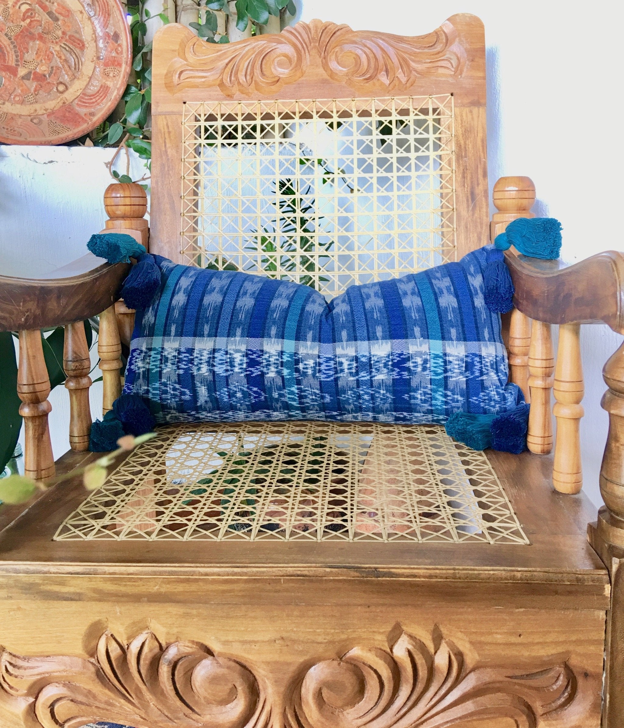 Guatemalan textiles, ikat pillow - Lamour Artisans