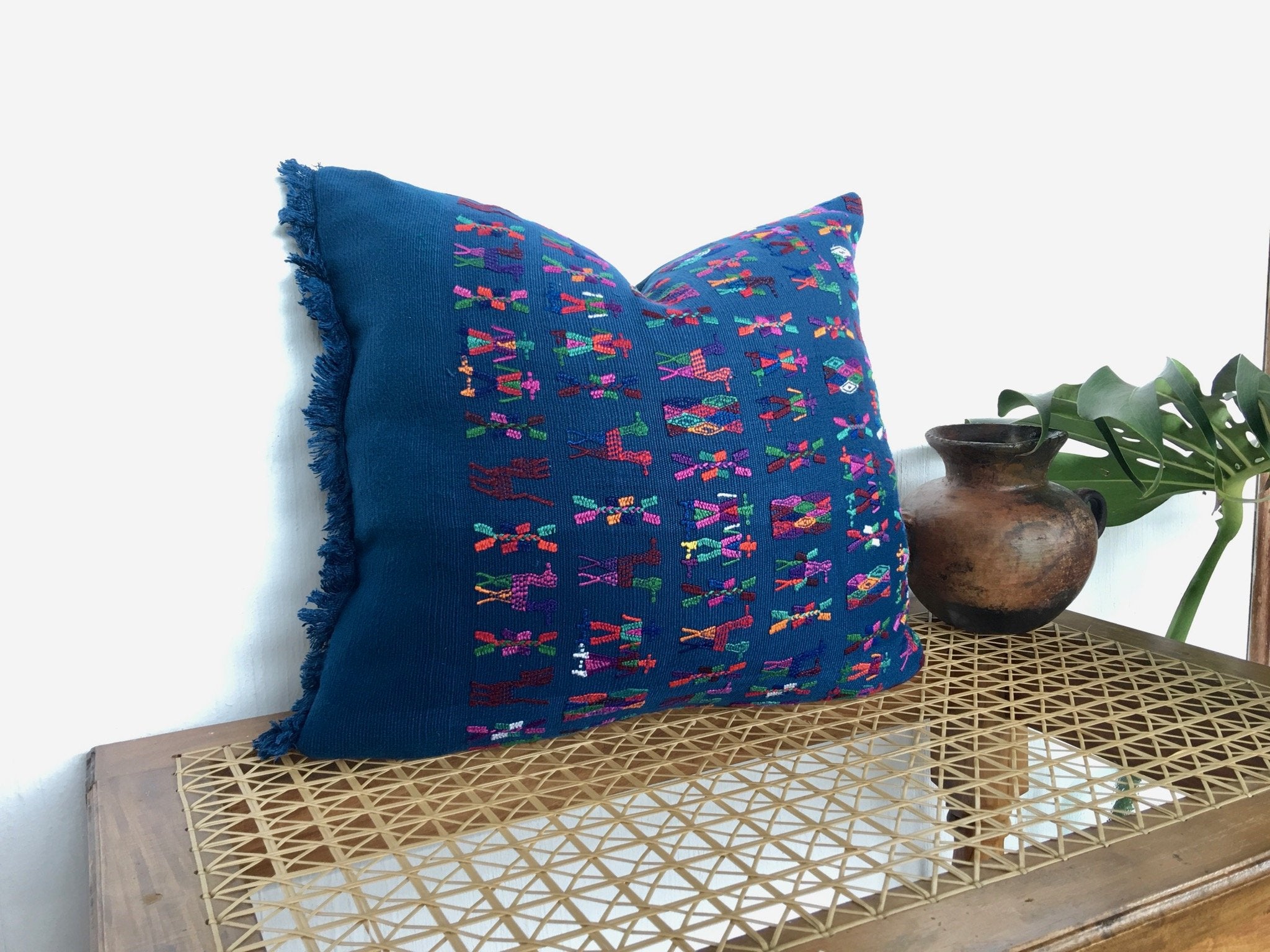 Guatemalan textiles, huipil pillow - Lamour Artisans