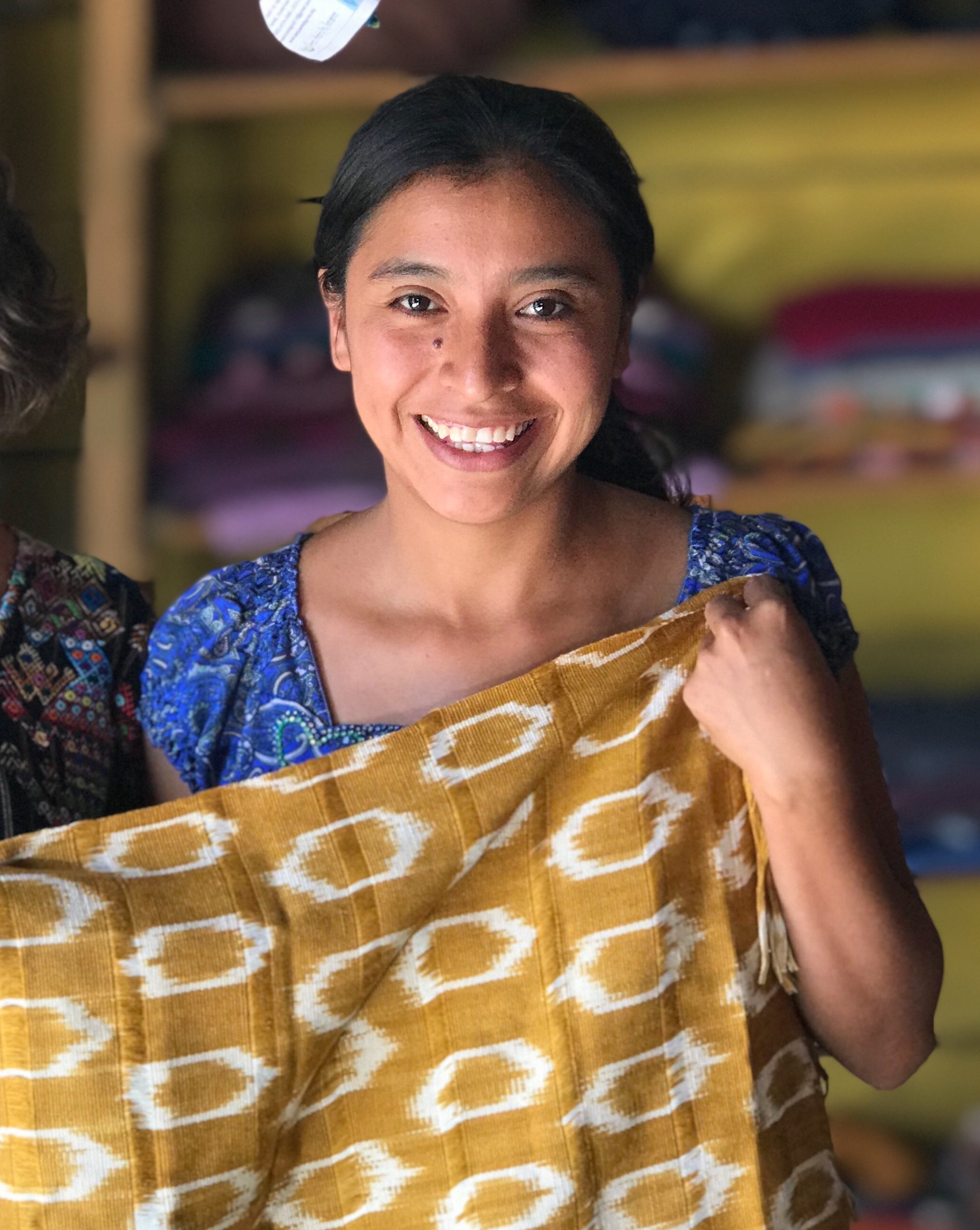 Guatemalan textiles, scarves - Lamour Artisans
