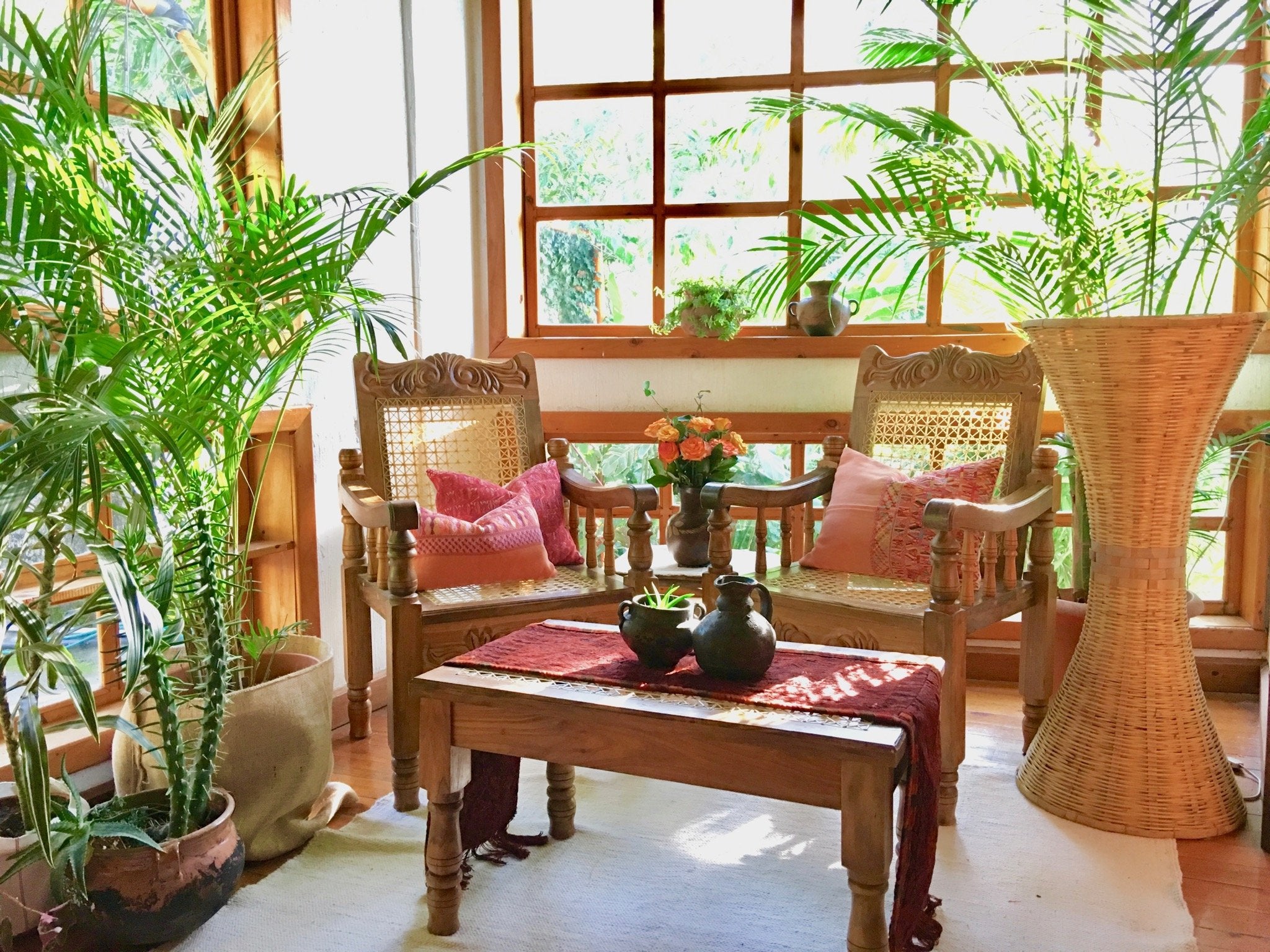 Guatemalan textiles, huipil pillow - Lamour Artisans