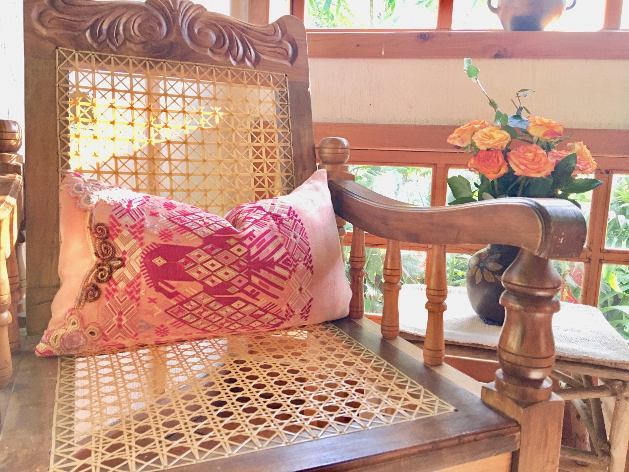 Guatemalan textiles, huipil pillow - Lamour Artisans