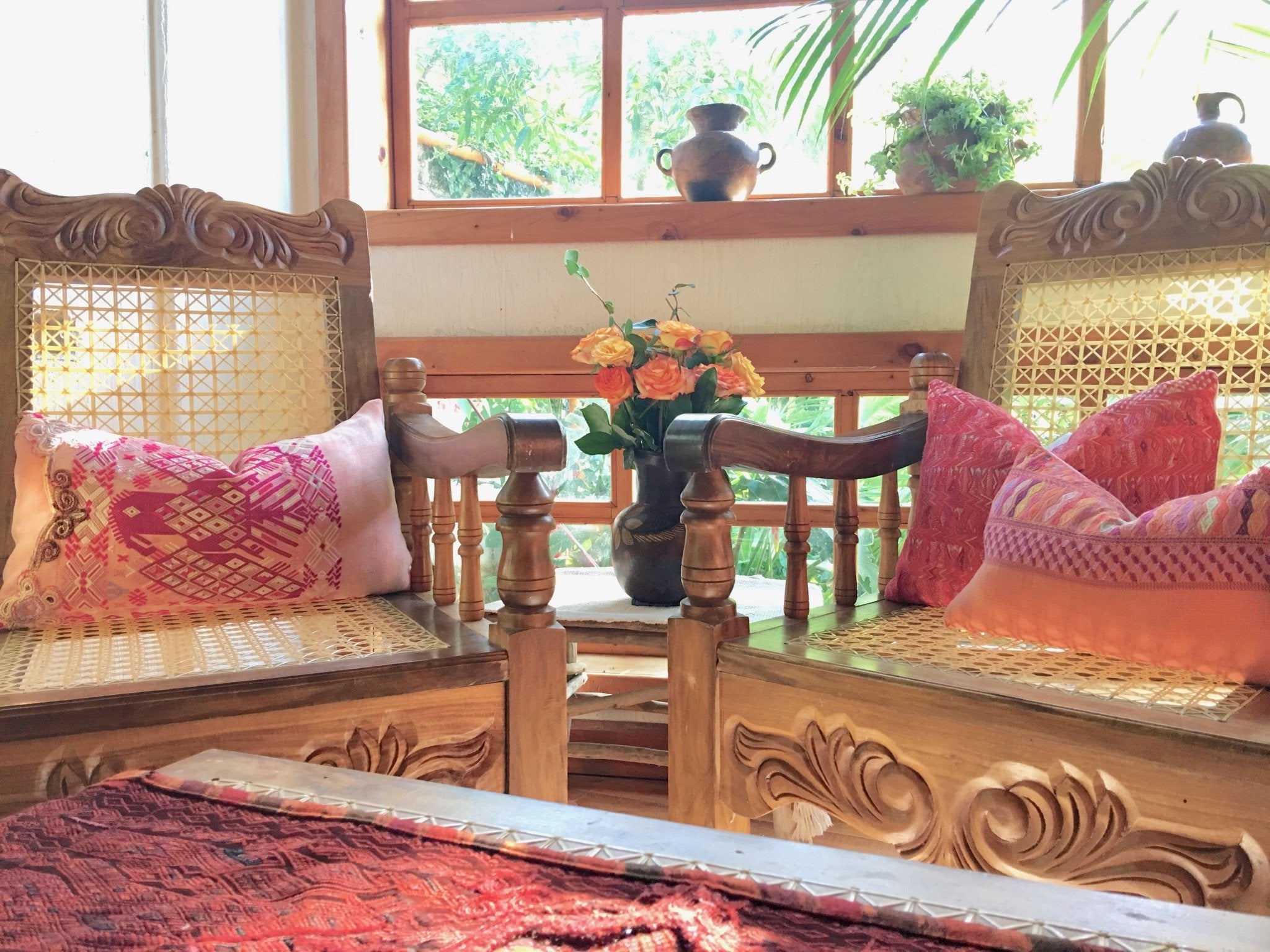 Guatemalan textiles, huipil pillow - Lamour Artisans