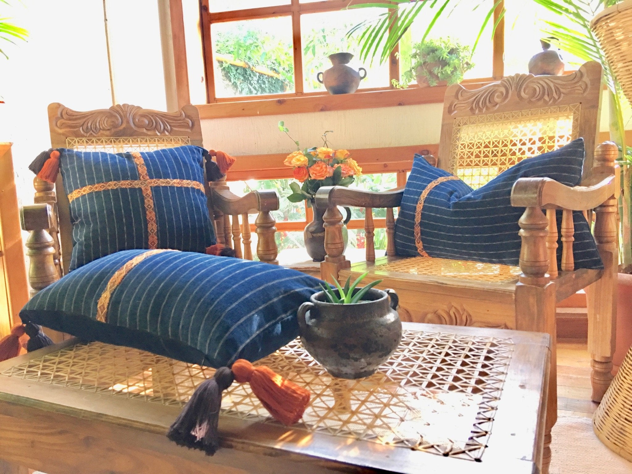 Guatemalan textiles, corte pillow - Lamour Artisans