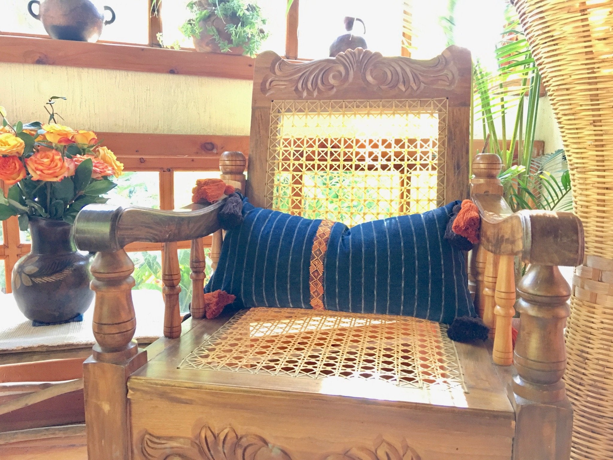 Guatemalan textiles, corte pillow - Lamour Artisans