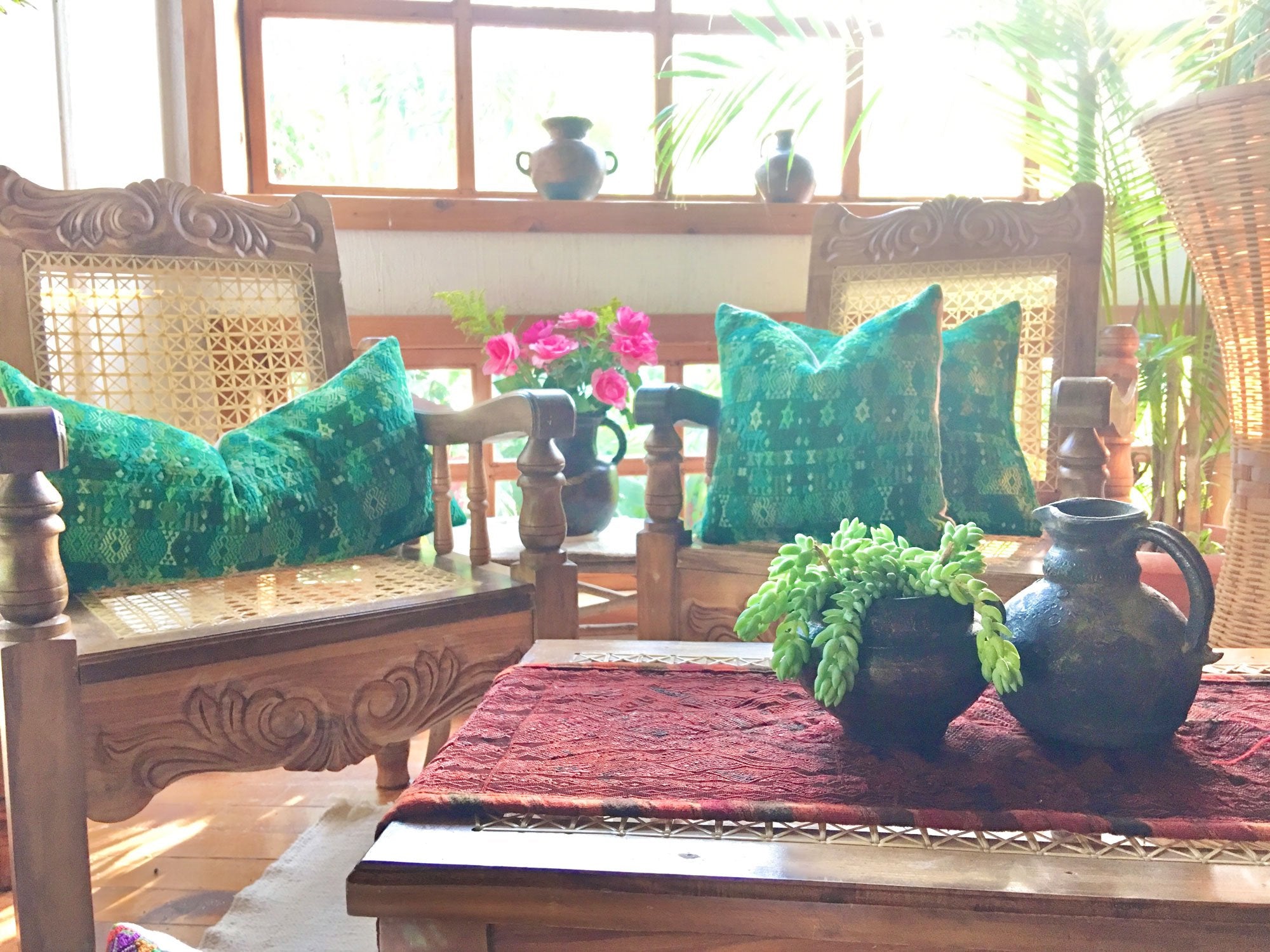 Guatemalan textiles, huipil pillow - Lamour Artisans