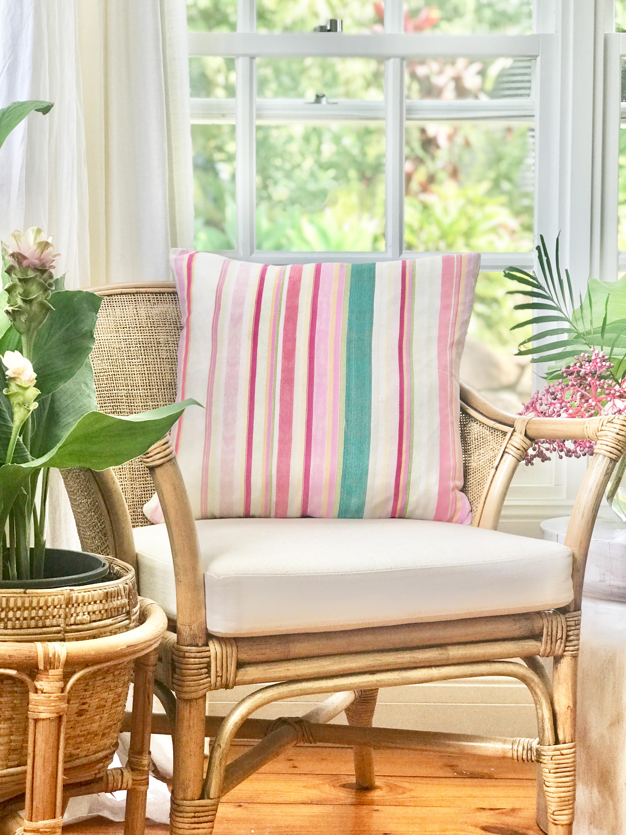 Vintage textile guatemalan cushion