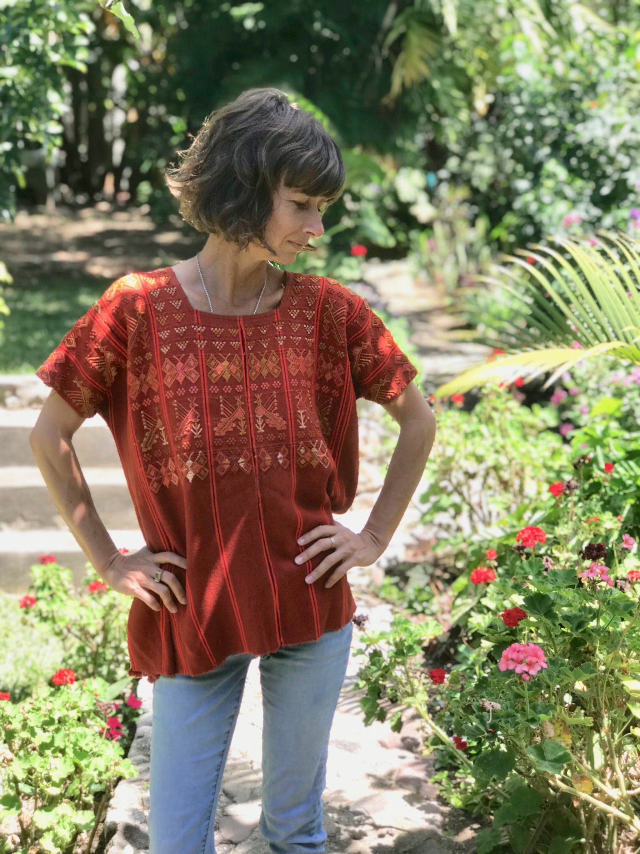 Guatemalan textiles, huipil - Lamour Artisans