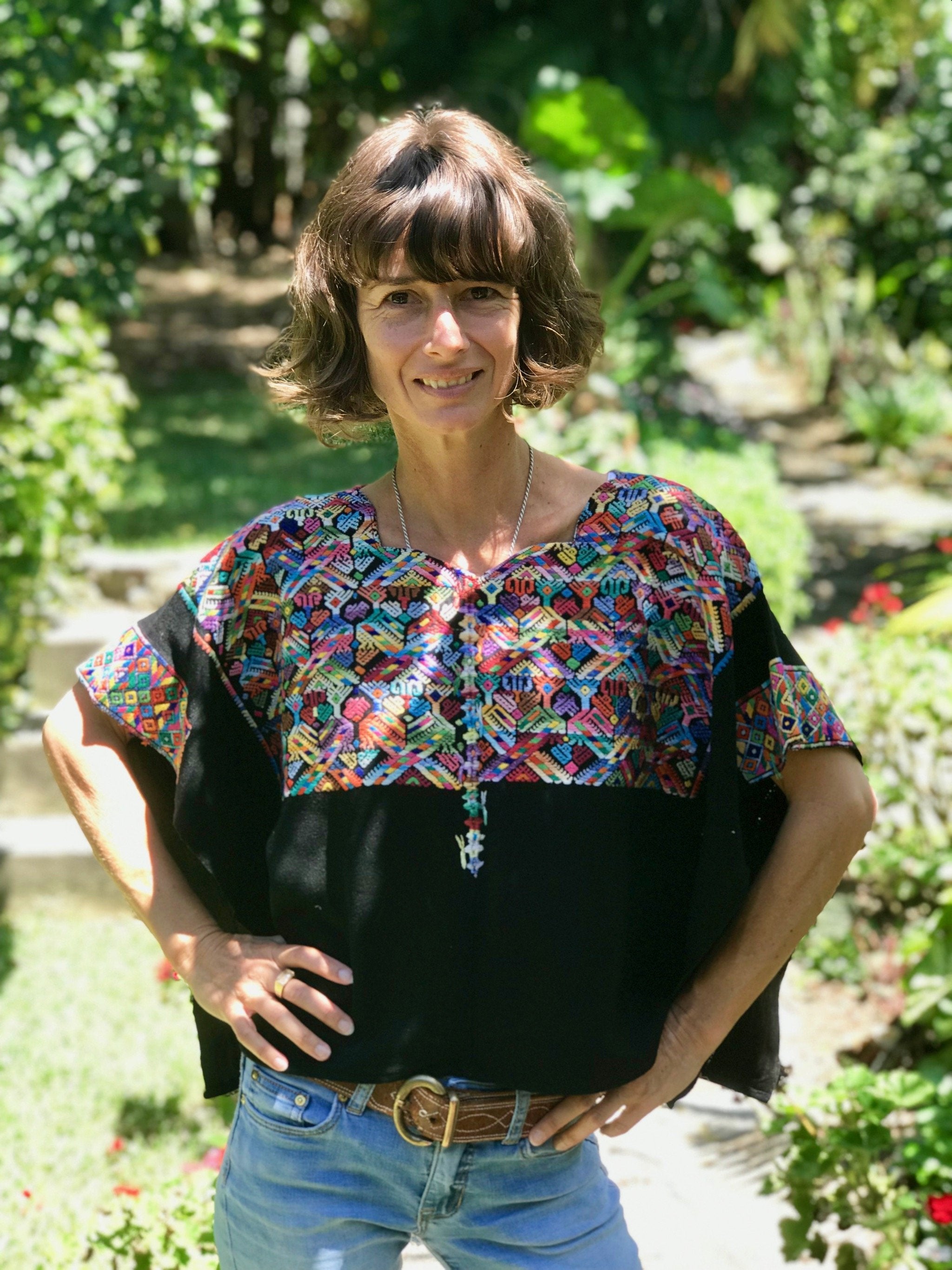 Guatemalan textiles, huipil - Lamour Artisans