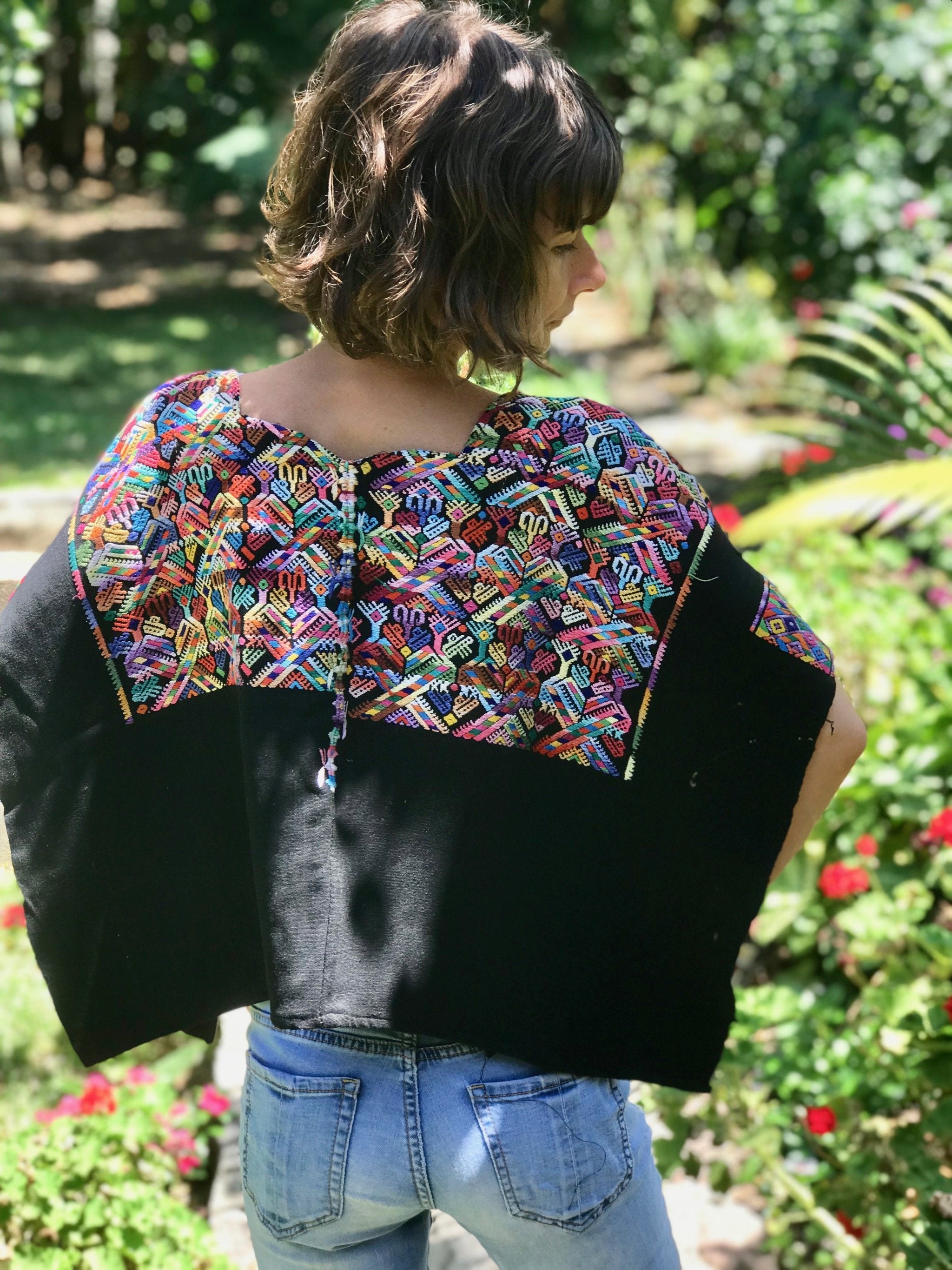 Guatemalan textiles, huipil - Lamour Artisans