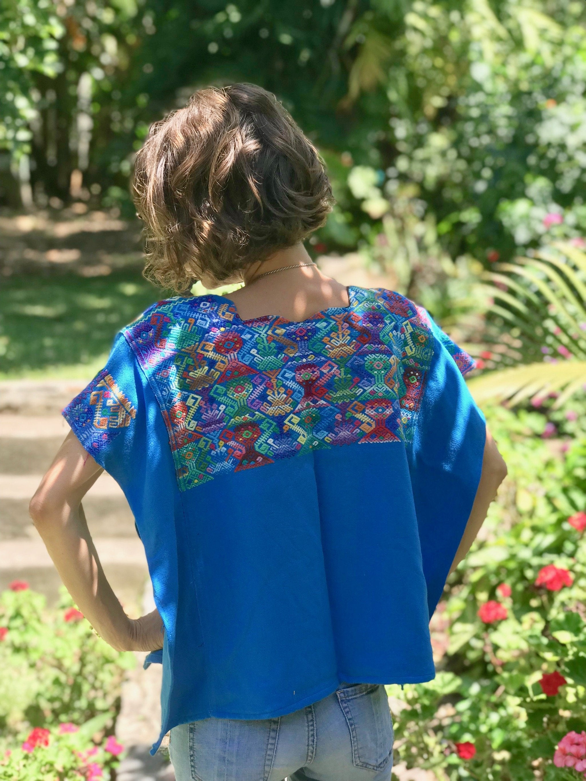 Guatemalan textiles, huipil pillow - Lamour Artisans