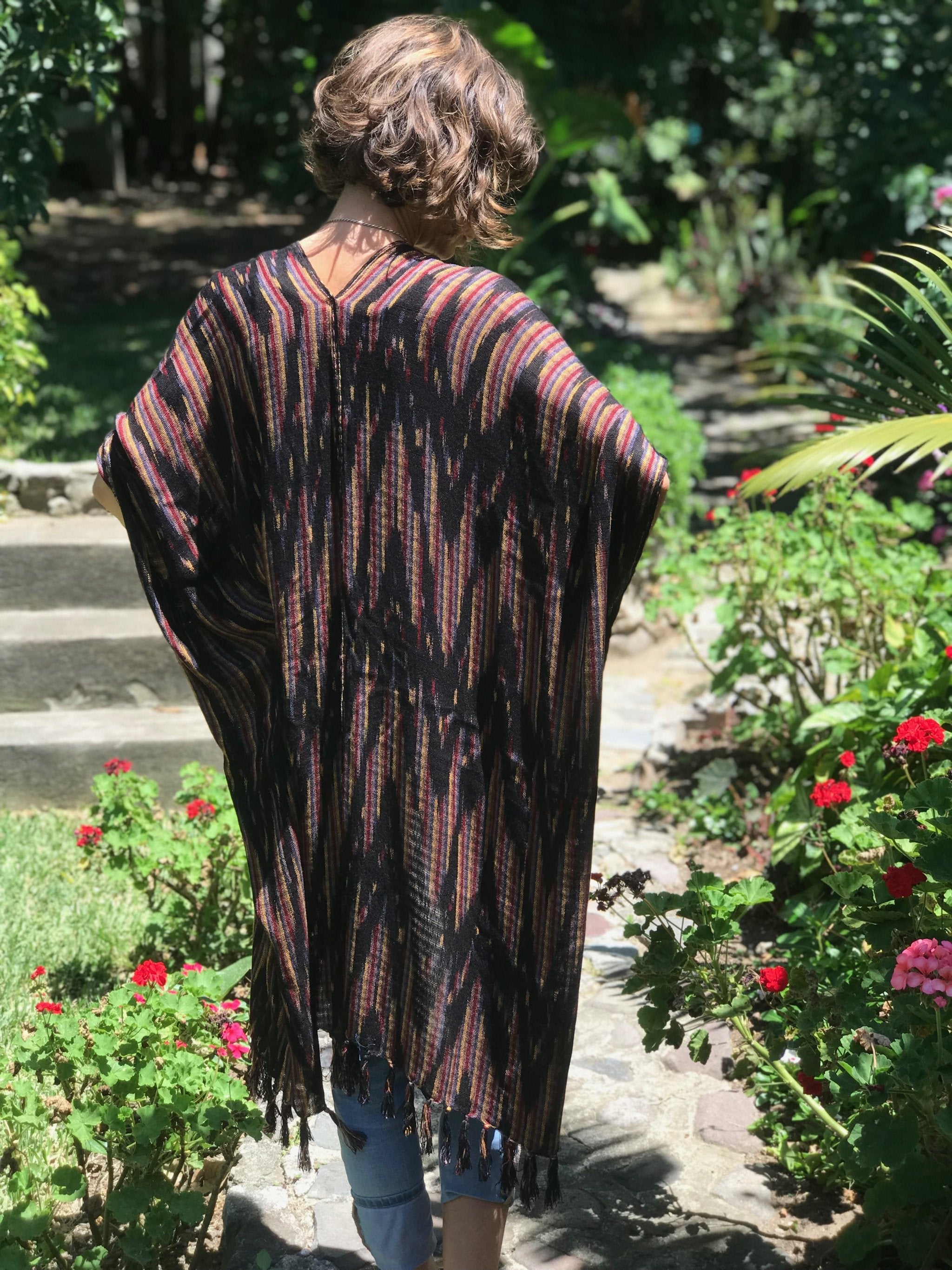 Guatemalan textiles, kimono - Lamour Artisans