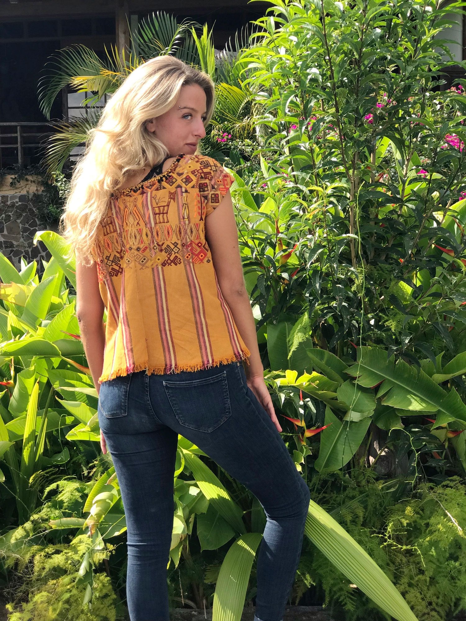 Guatemalan textiles, huipil - Lamour Artisans