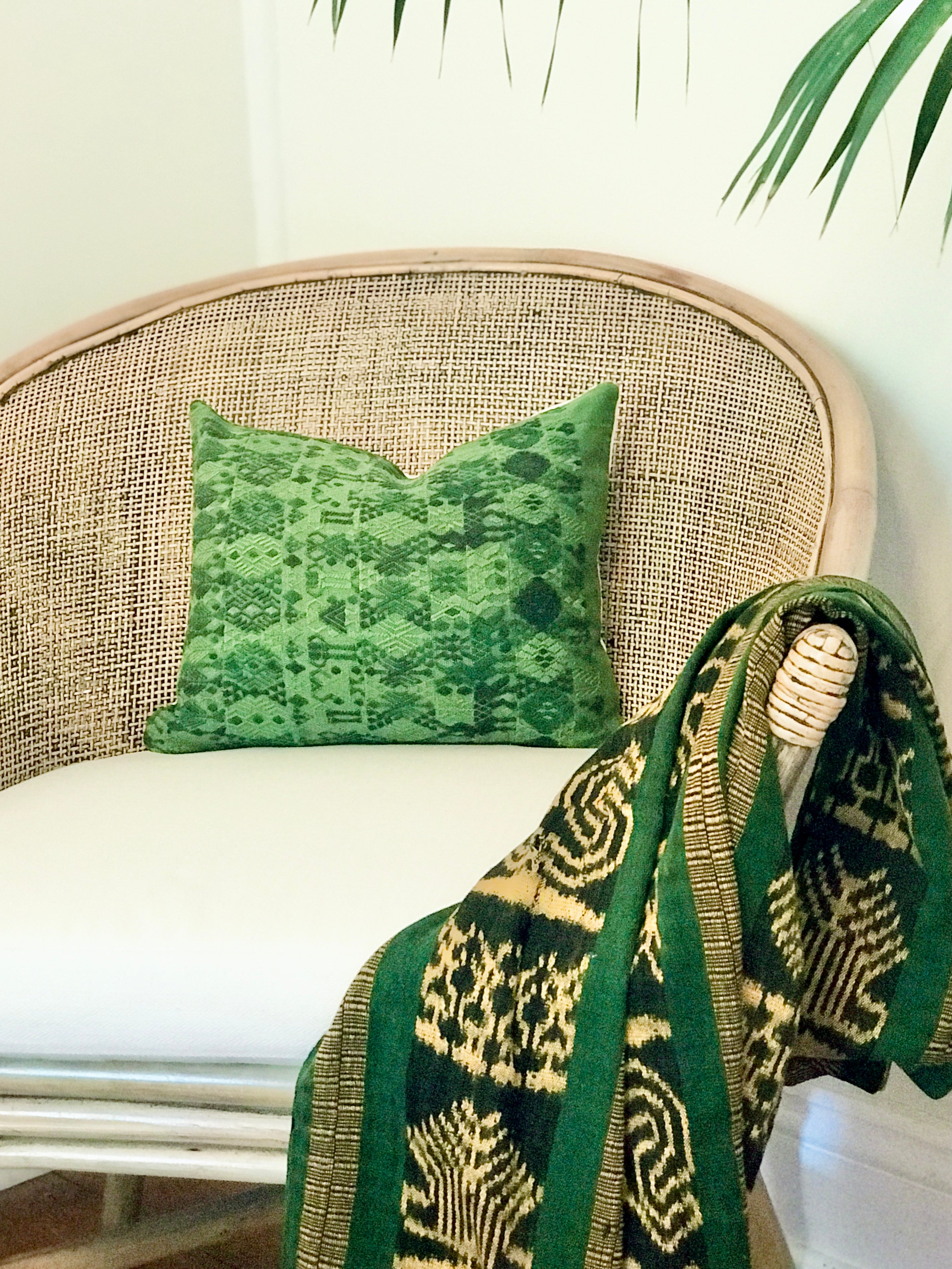 Guatemalan Huipil Pillow - Coban XVI