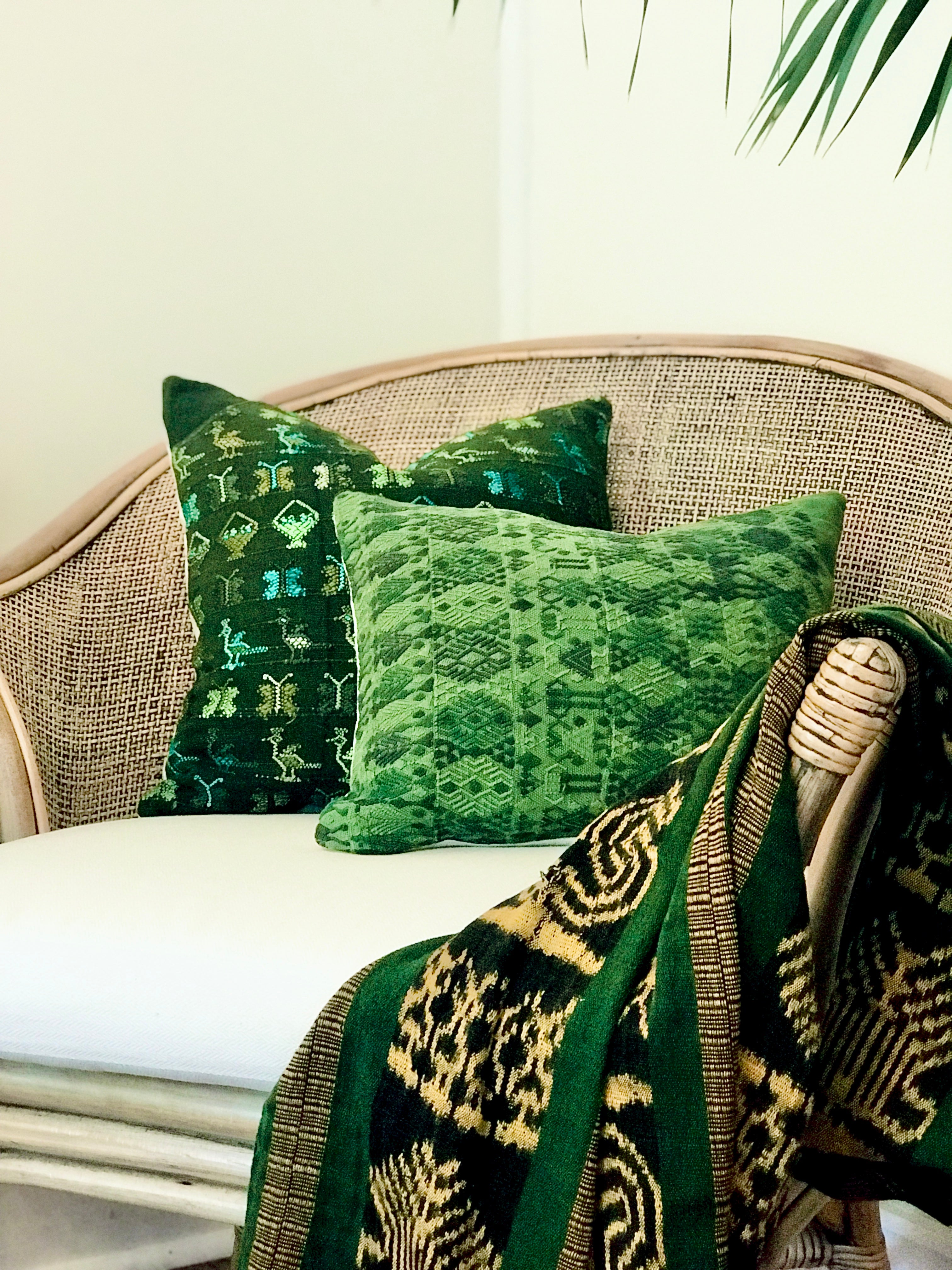 Guatemalan Huipil Pillow - Coban XVI