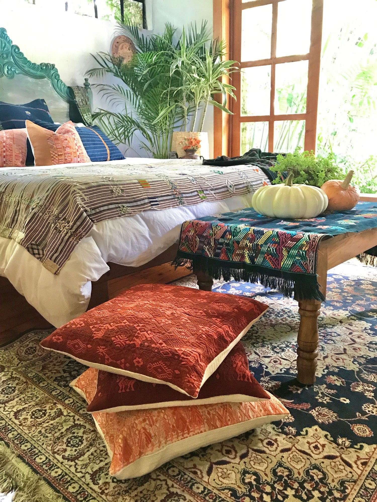 Guatemalan textiles, huipil pillow - Lamour Artisans