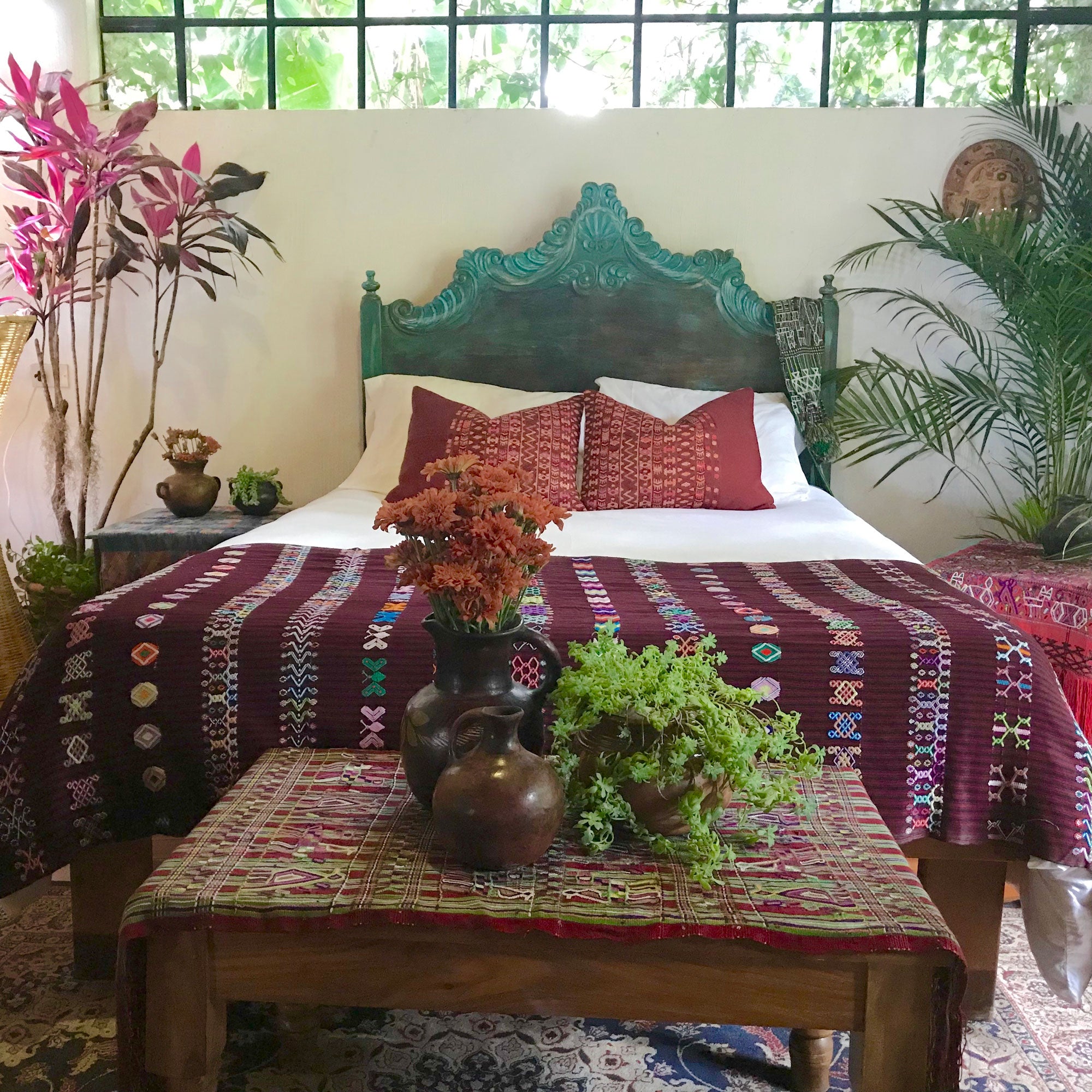 Guatemalan textiles, huipil pillow - Lamour Artisans