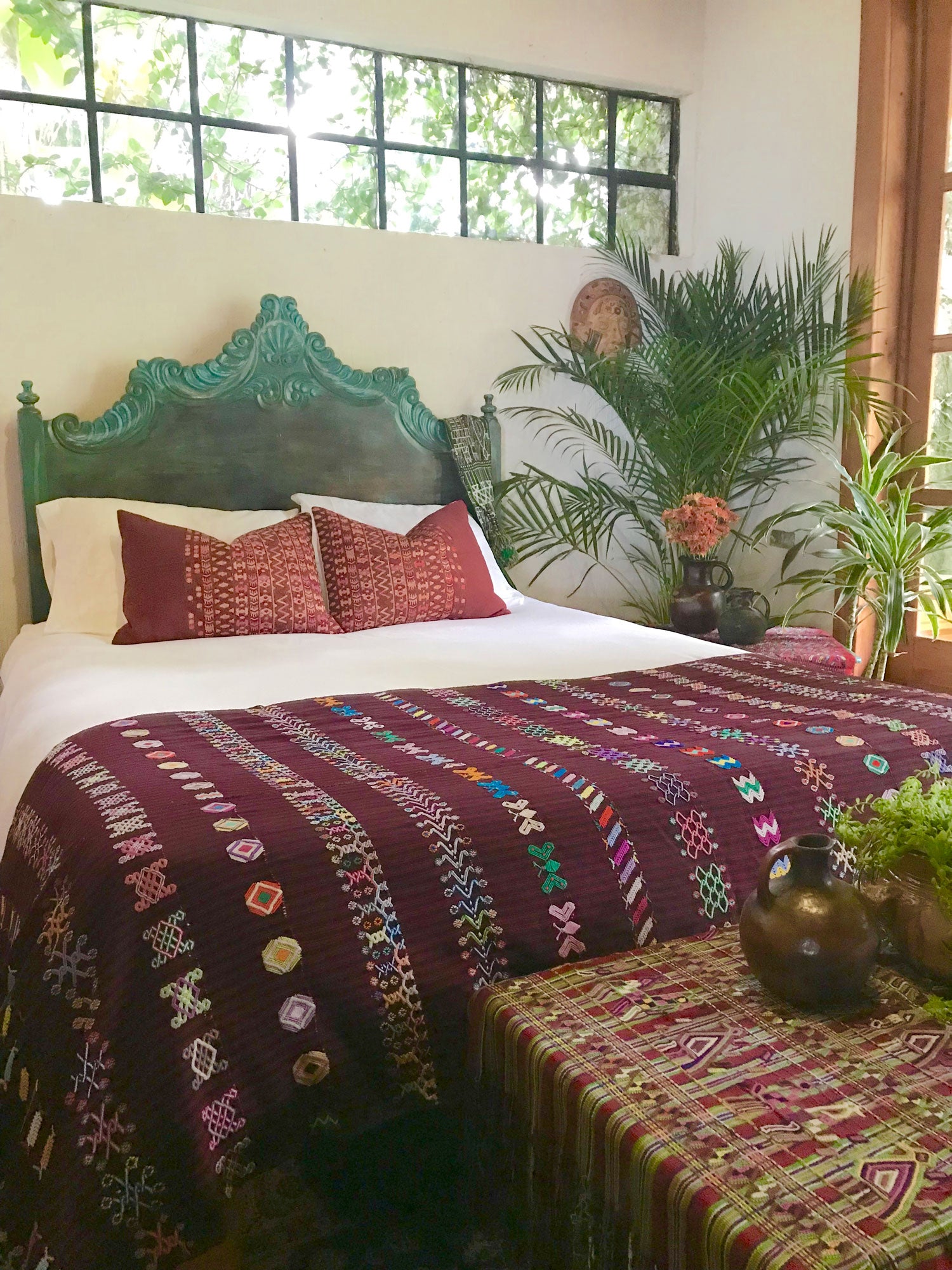 Guatemalan textiles, huipil pillow - Lamour Artisans