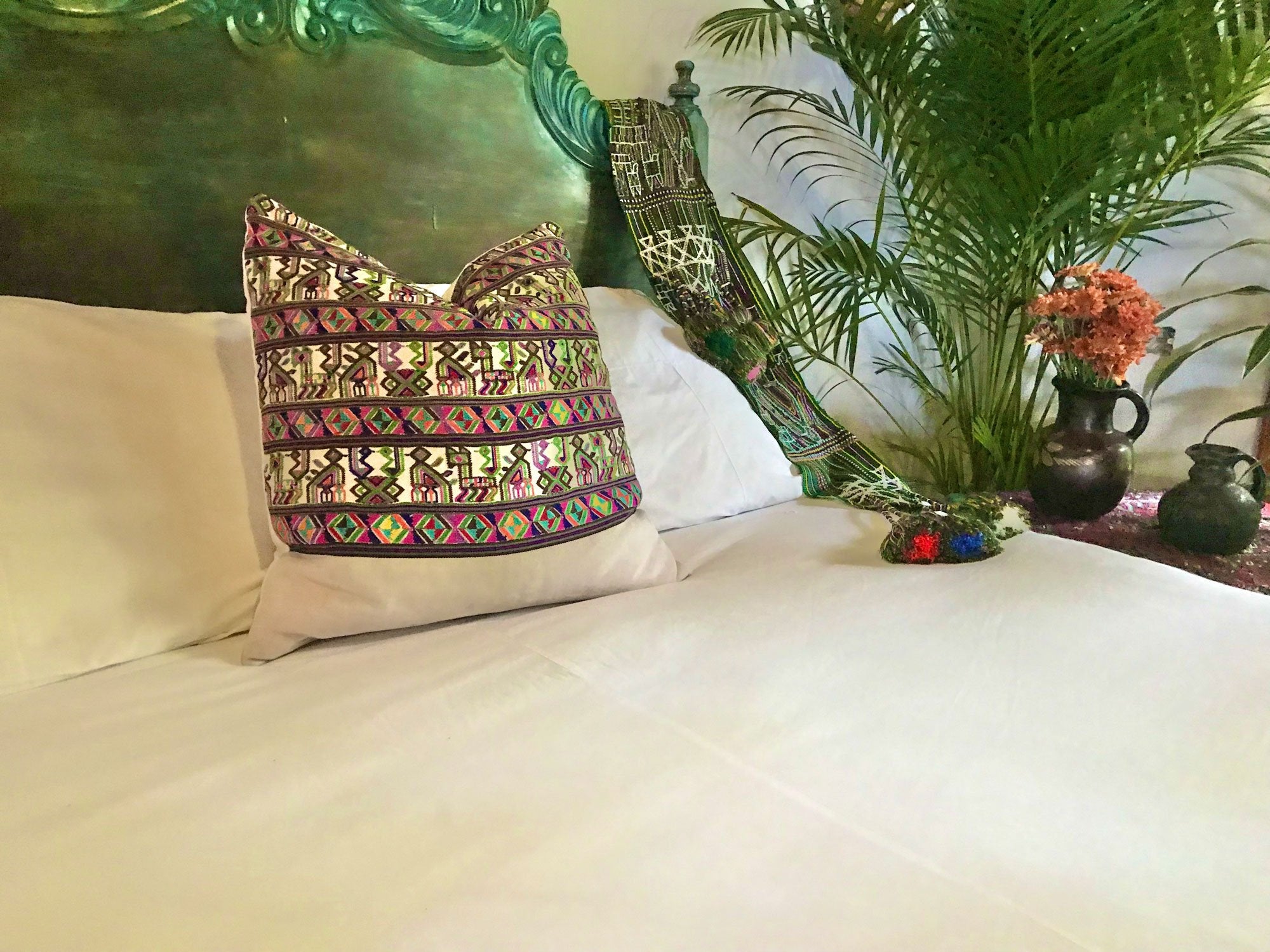 Guatemalan textiles, huipil pillow - Lamour Artisans