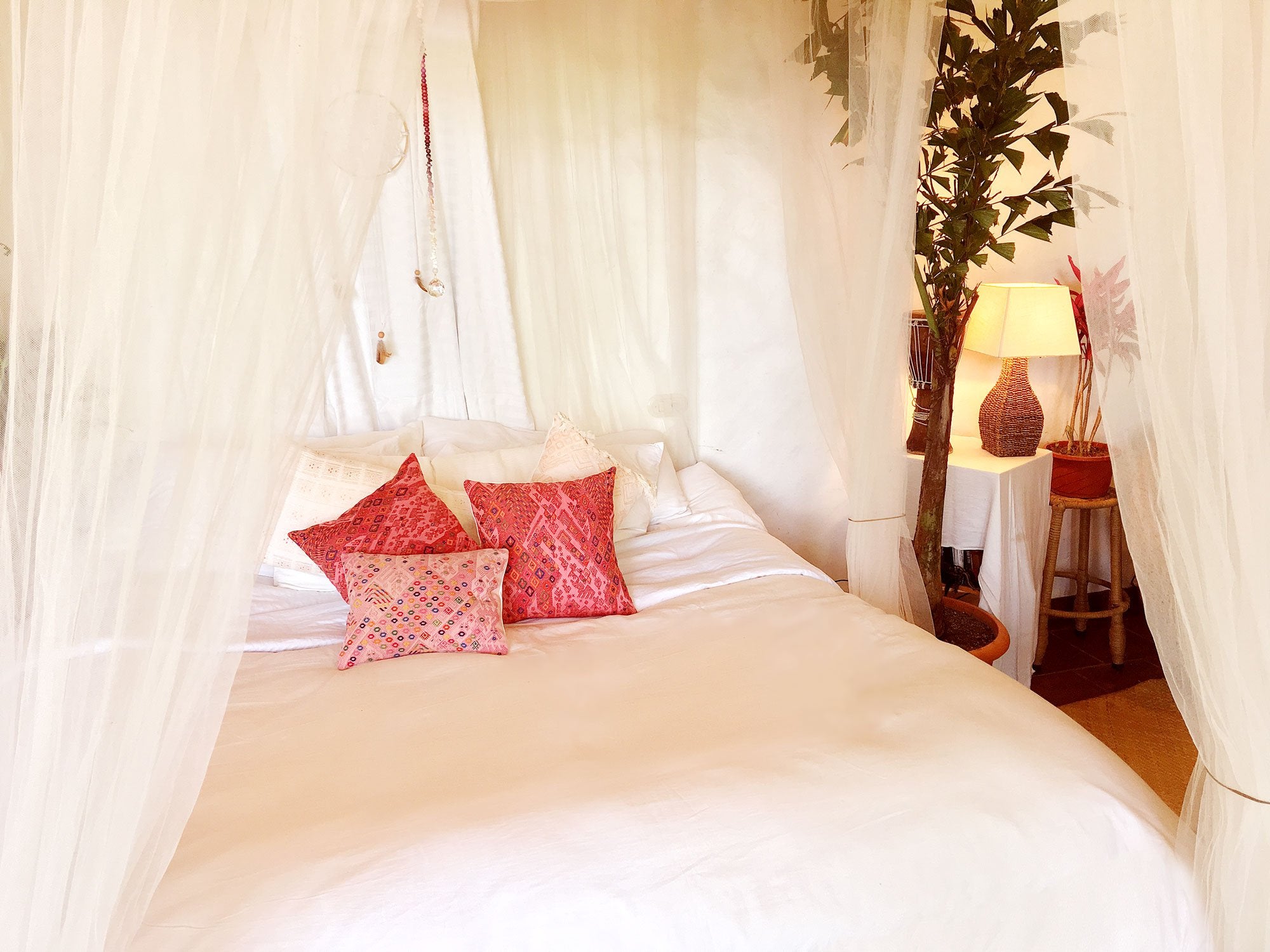 Guatemalan textiles, huipil pillow - Lamour Artisans