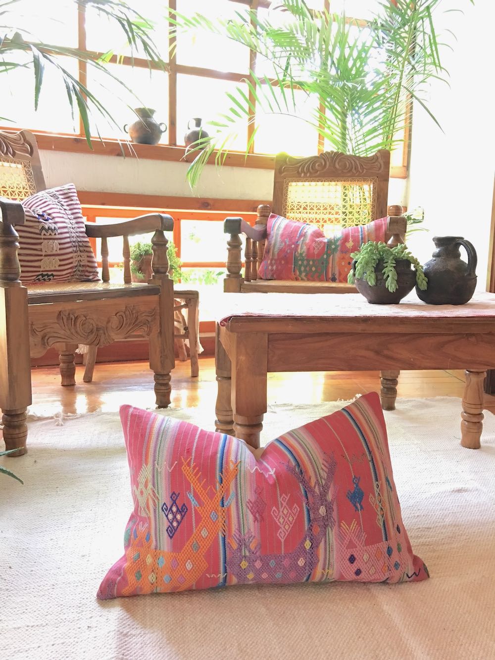 Guatemalan textiles, huipil pillow - Lamour Artisans