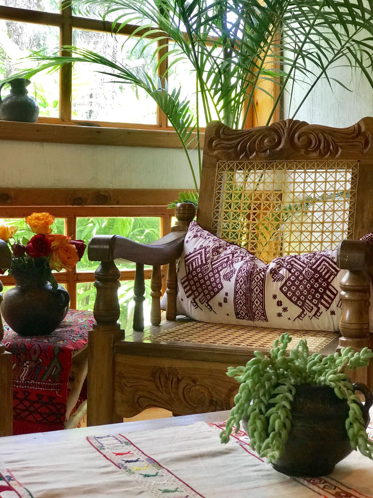 Guatemalan textiles, huipil pillow - Lamour Artisans