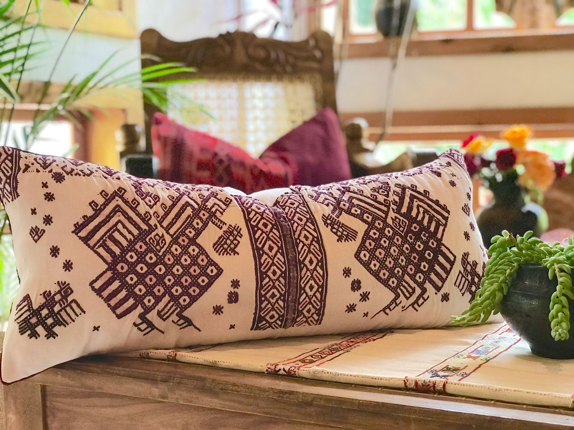 Guatemalan textiles, huipil pillow - Lamour Artisans