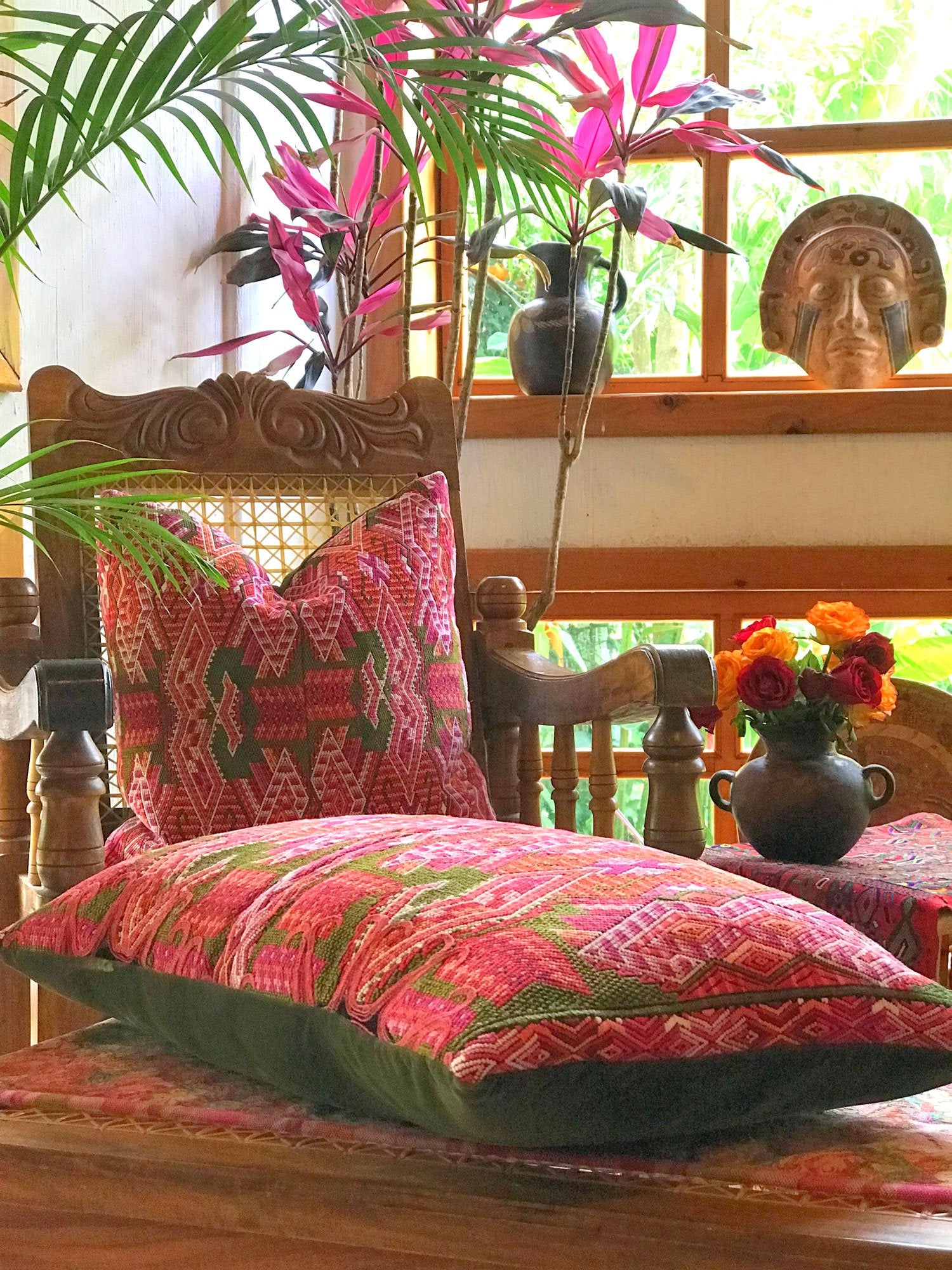 Guatemalan textiles, huipil pillow - Lamour Artisans