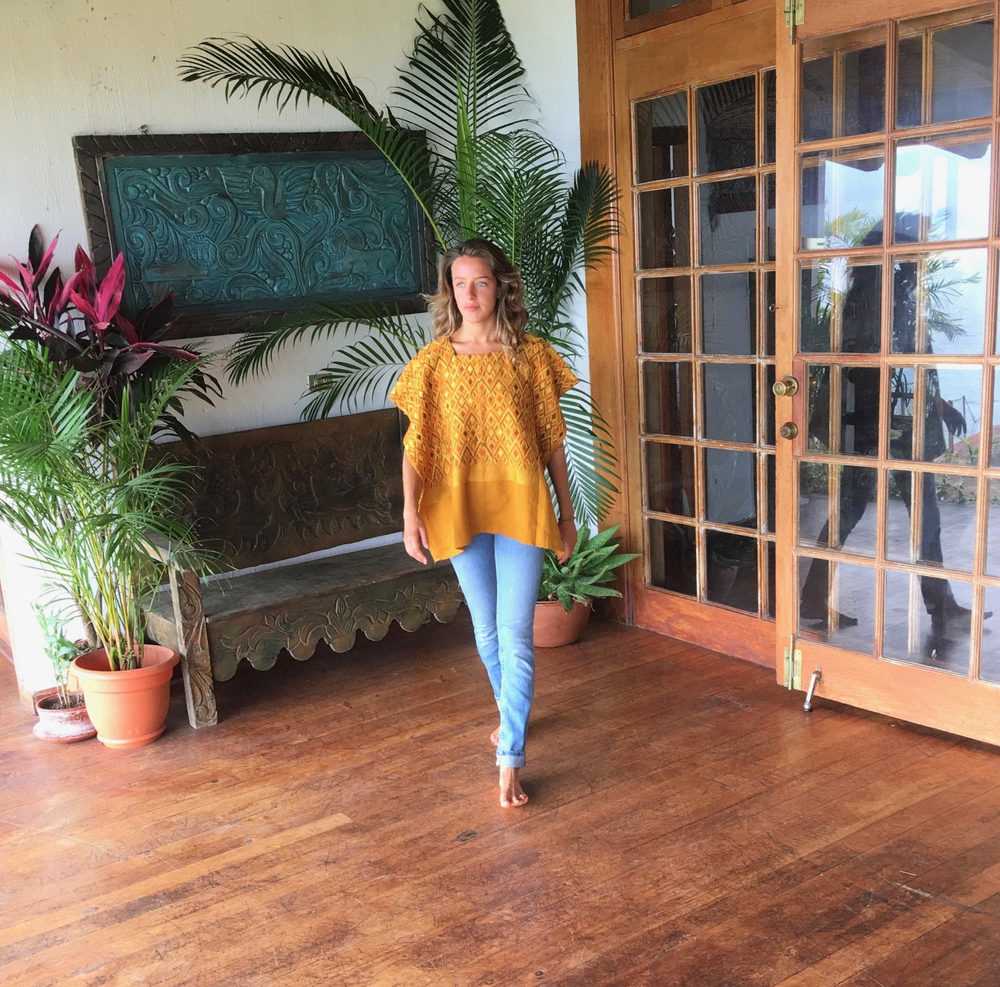 Guatemalan textiles, huipil - Lamour Artisans