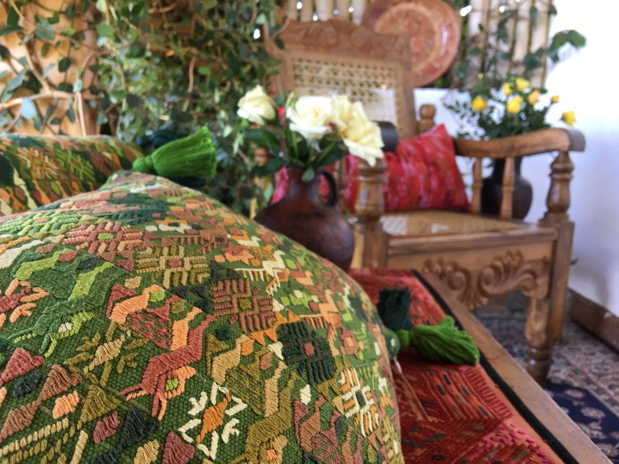Guatemalan textiles, huipil pillow - Lamour Artisans