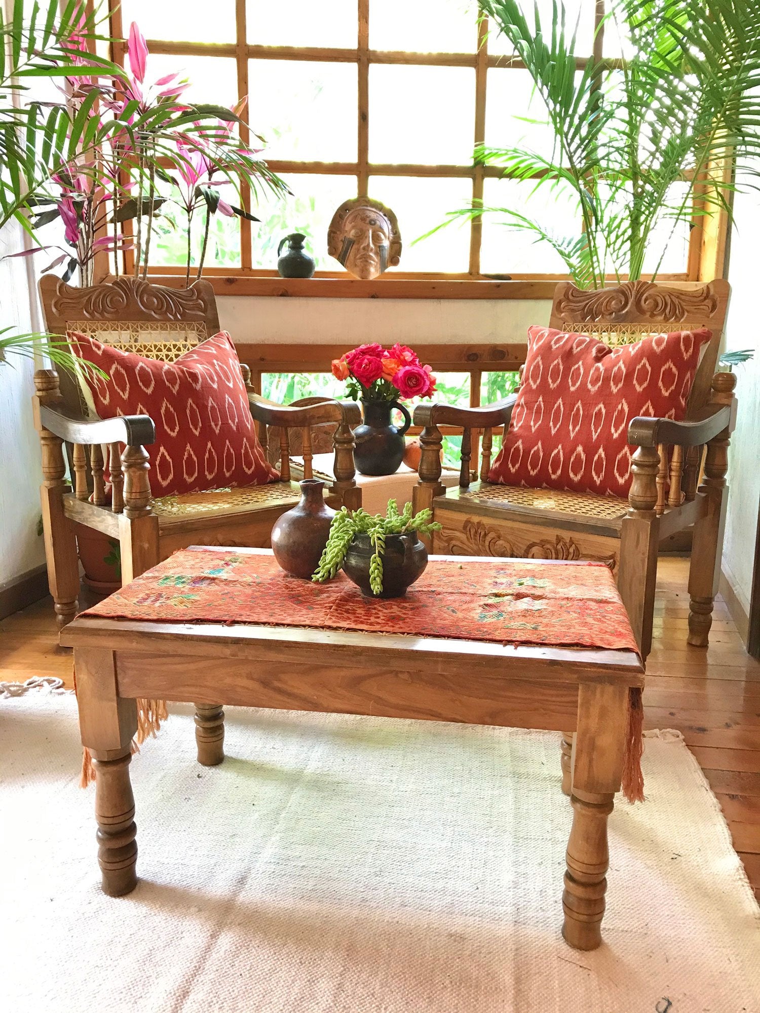 Guatemalan textiles, ikat pillow - Lamour Artisans