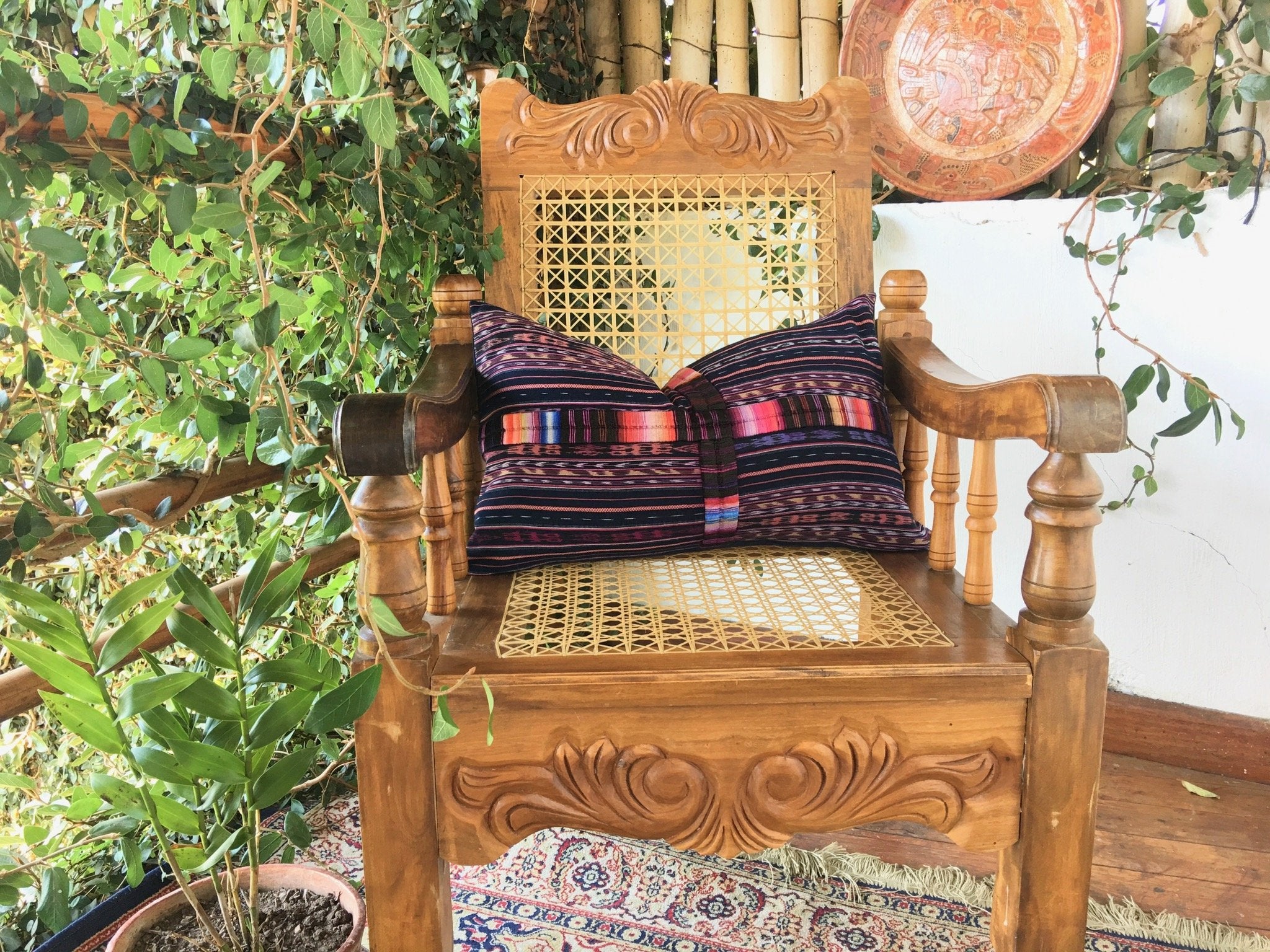 Guatemalan textiles, ikat pillow - Lamour Artisans