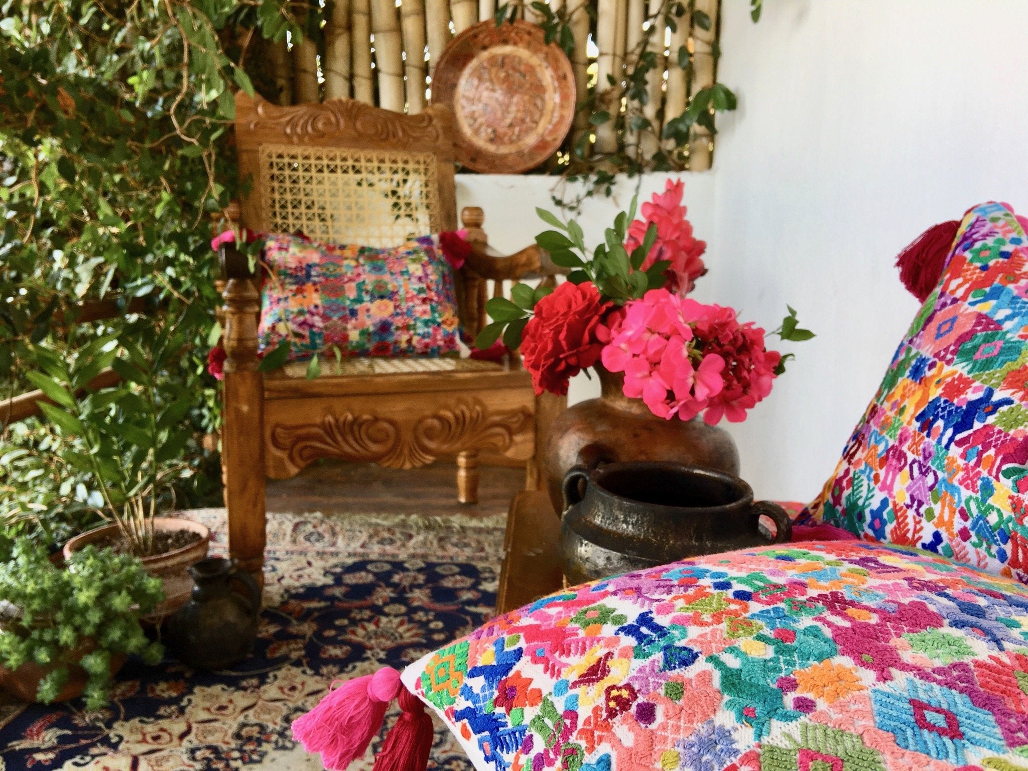 Guatemalan textiles, huipil pillow - Lamour Artisans