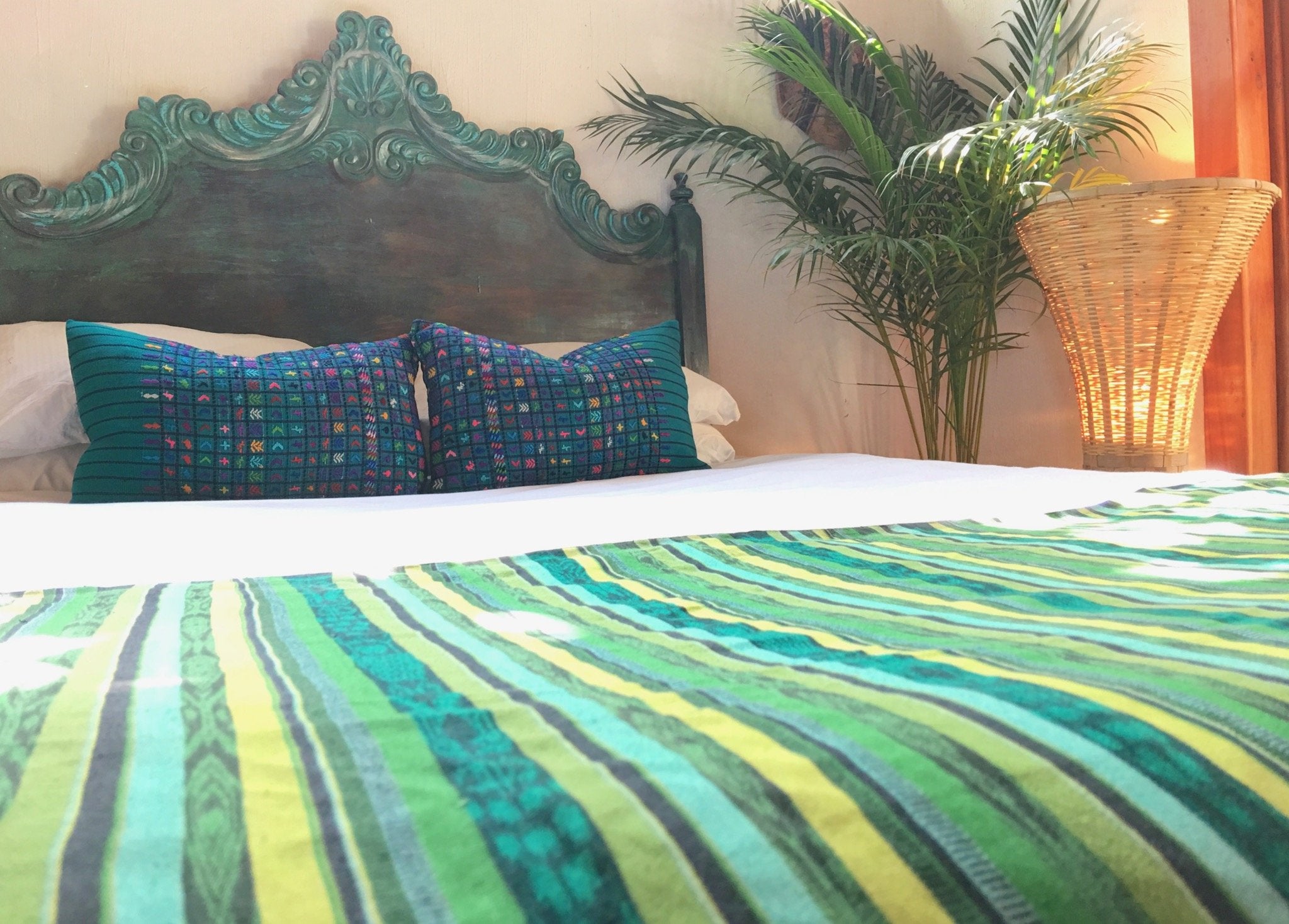 Guatemalan textiles, ikat pillow - Lamour Artisans