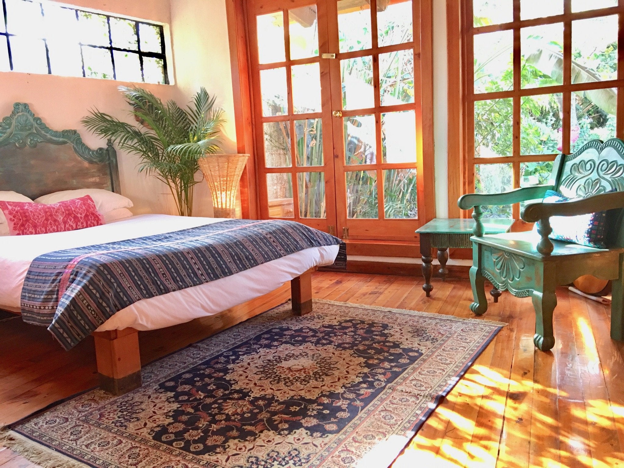 Guatemalan textiles, ikat pillow - Lamour Artisans