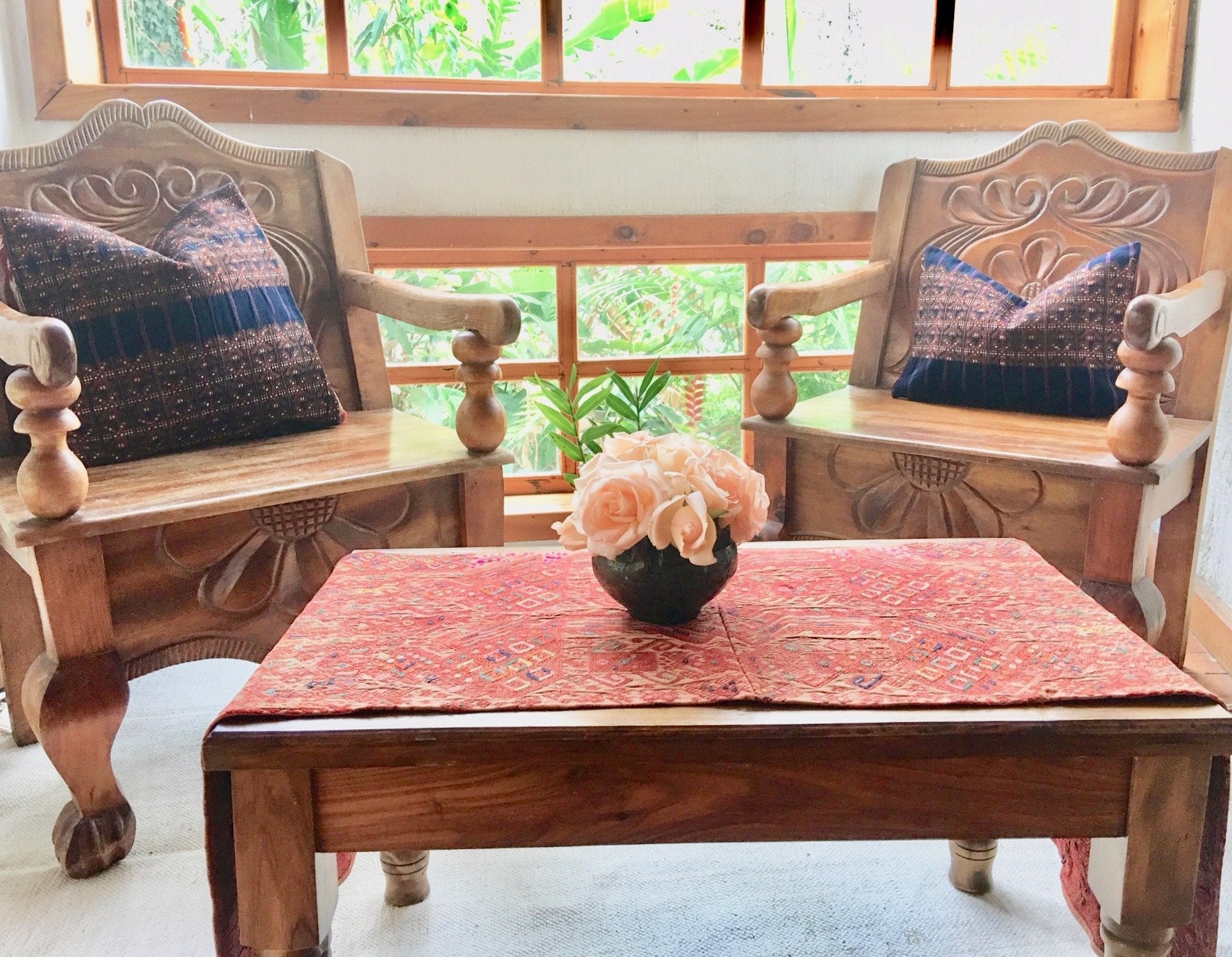 Guatemalan textiles, table runner - Lamour Artisans